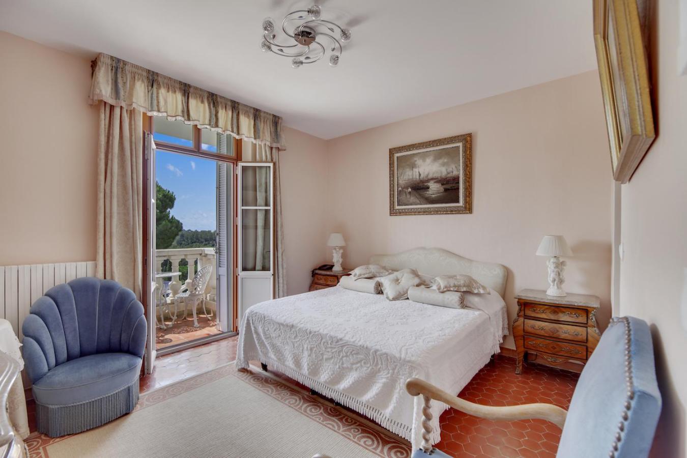 Standard Suite (3 Adults) With Balcony And Sea View