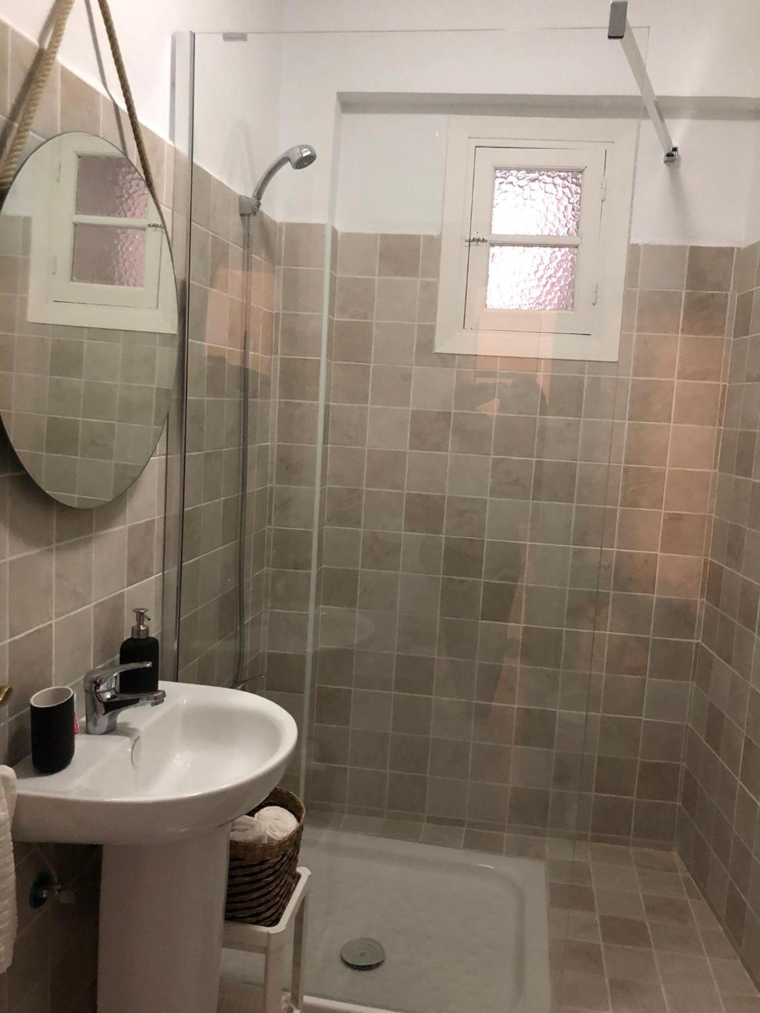 One-Bedroom Apartment - Photo 26