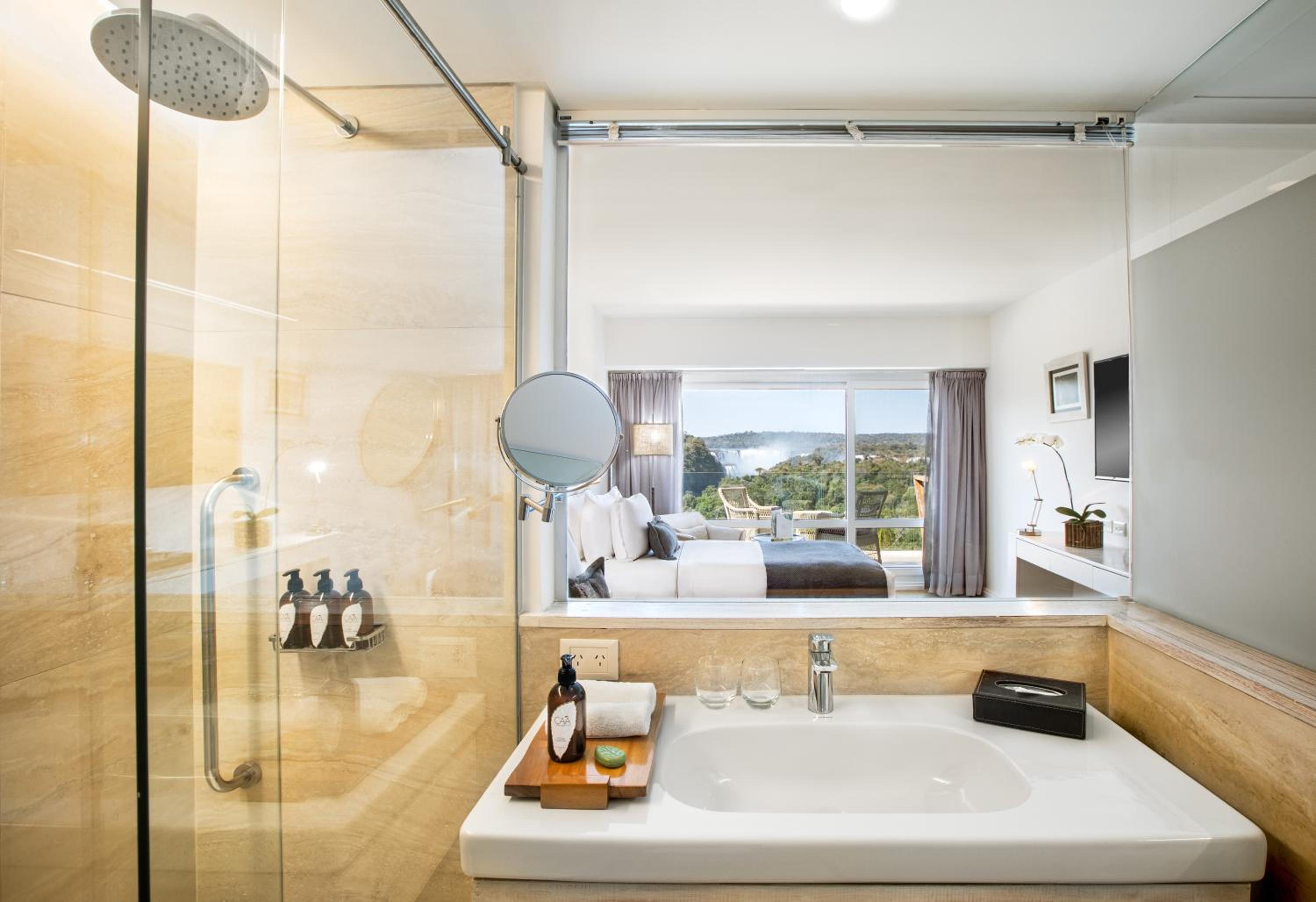 Deluxe Room with Two Single Beds and Waterfall View