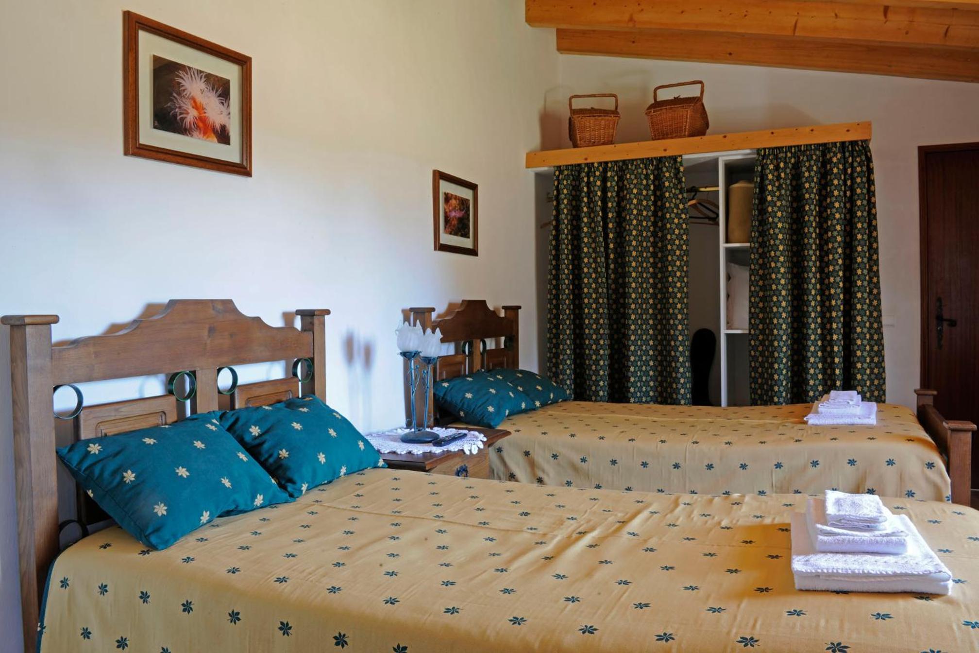 Twin Room - Photo 6