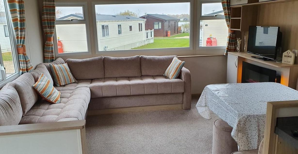 Two-Bedroom House photo 2