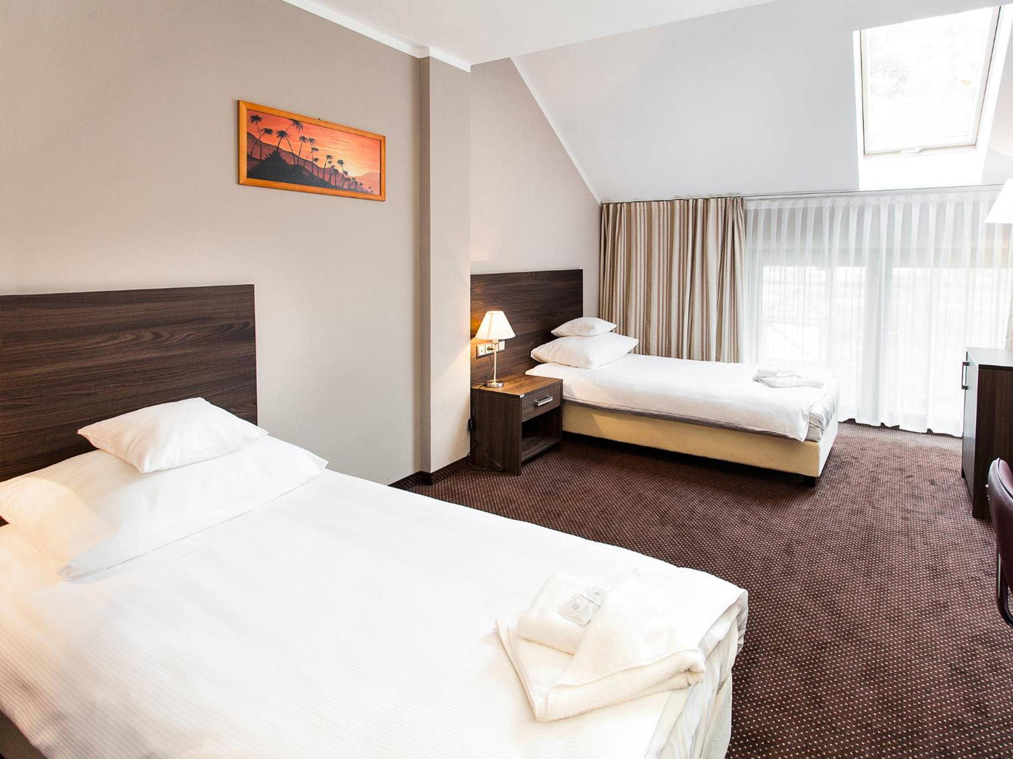 Standard Double or Twin Room photo 1