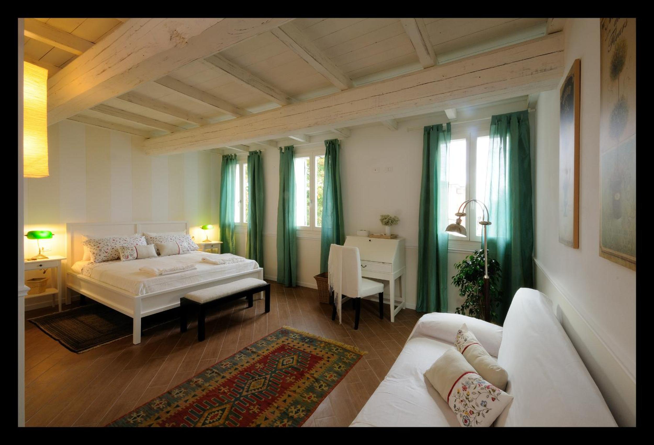 Double Room - Photo 1