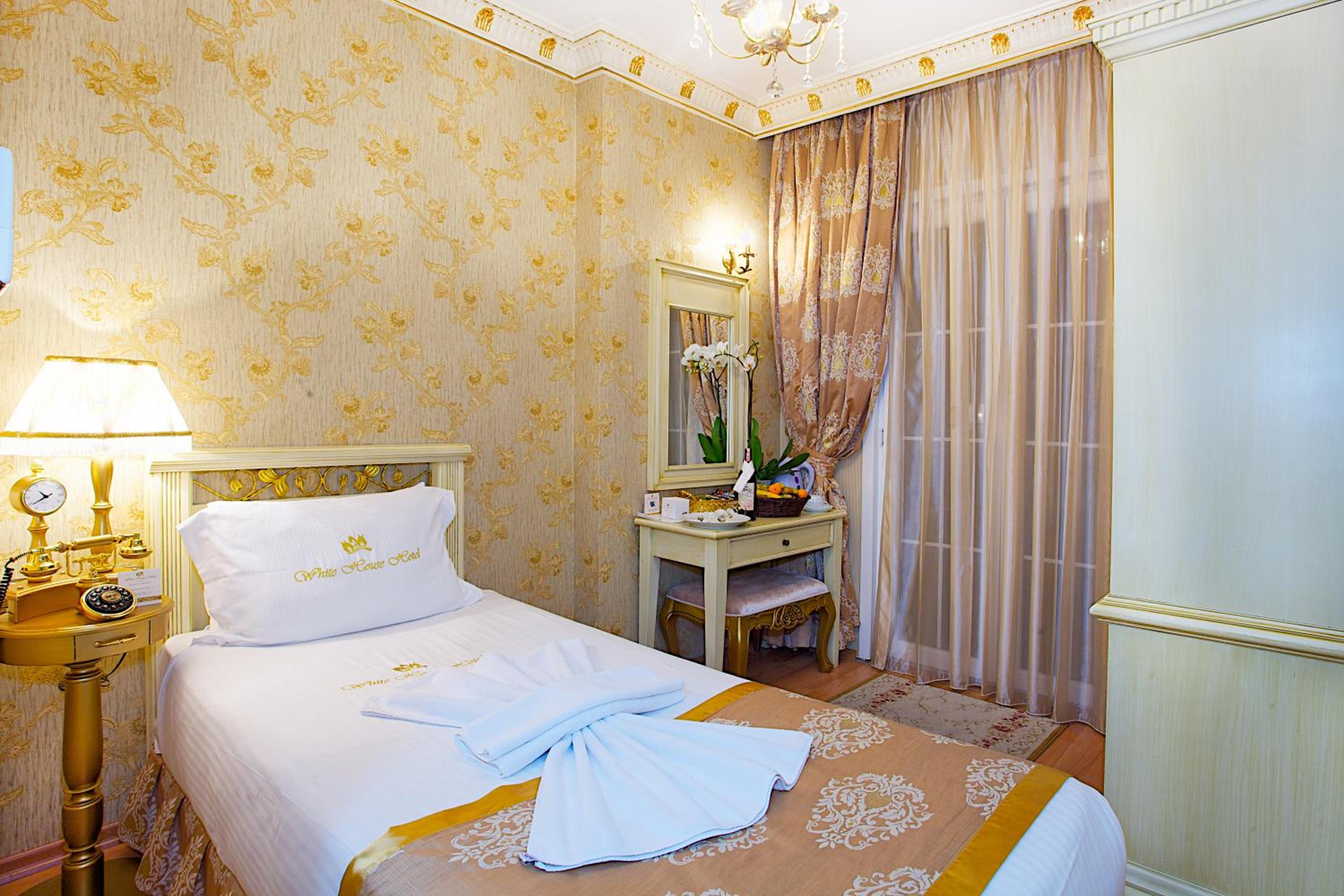 Single Room photo 2