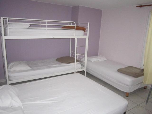 Quintuple Room with Private Bathroom photo 2