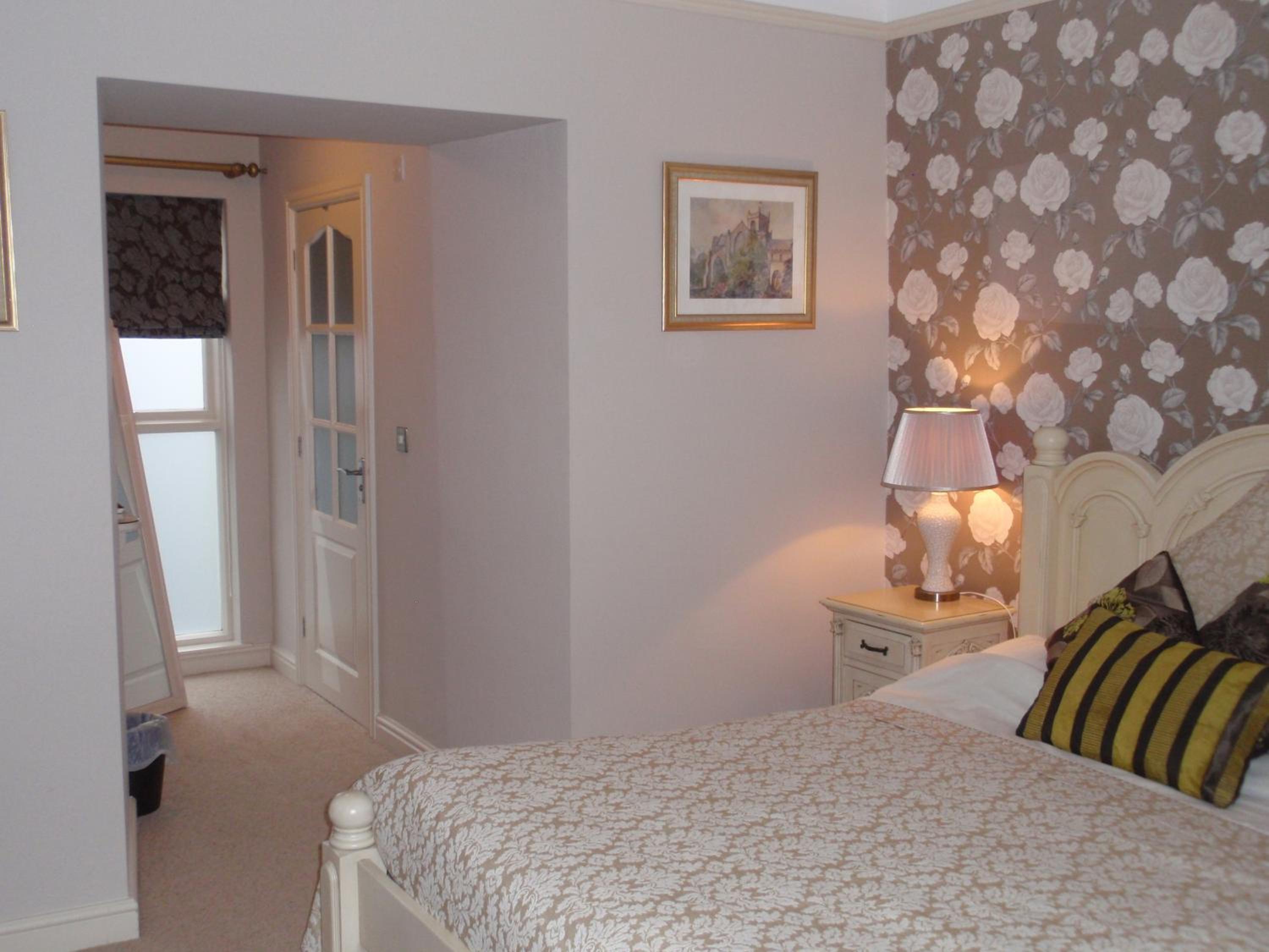 Premium King Room photo 1