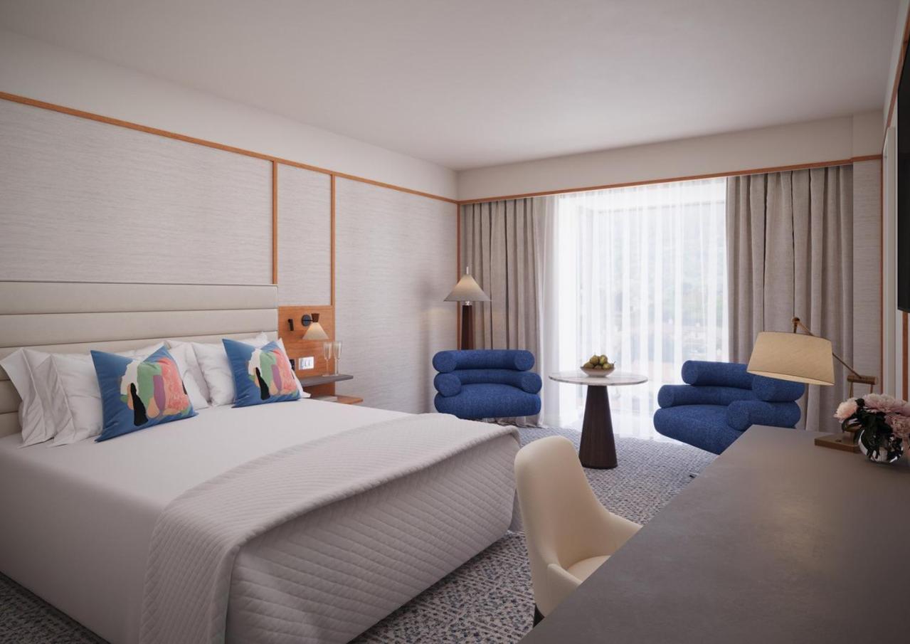Deluxe River View Room
