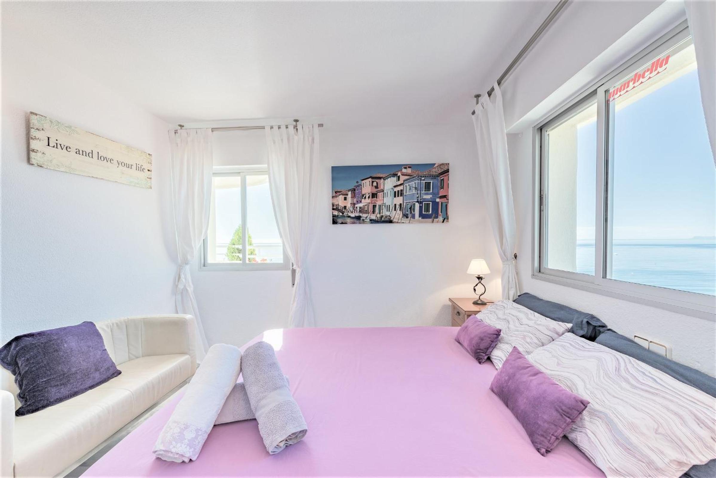 Apartment with Sea View - Photo 28