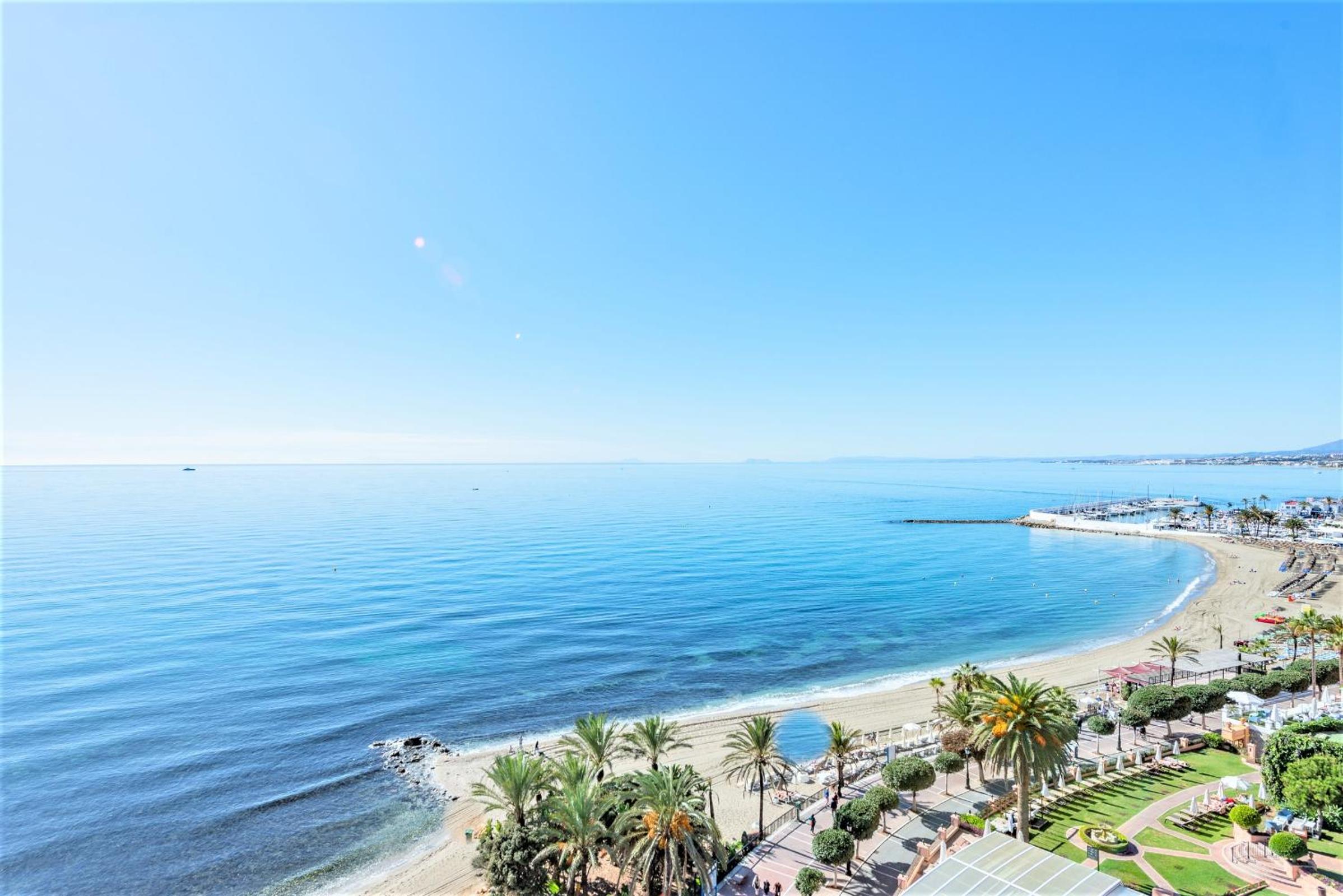 Apartment with Sea View - Photo 25