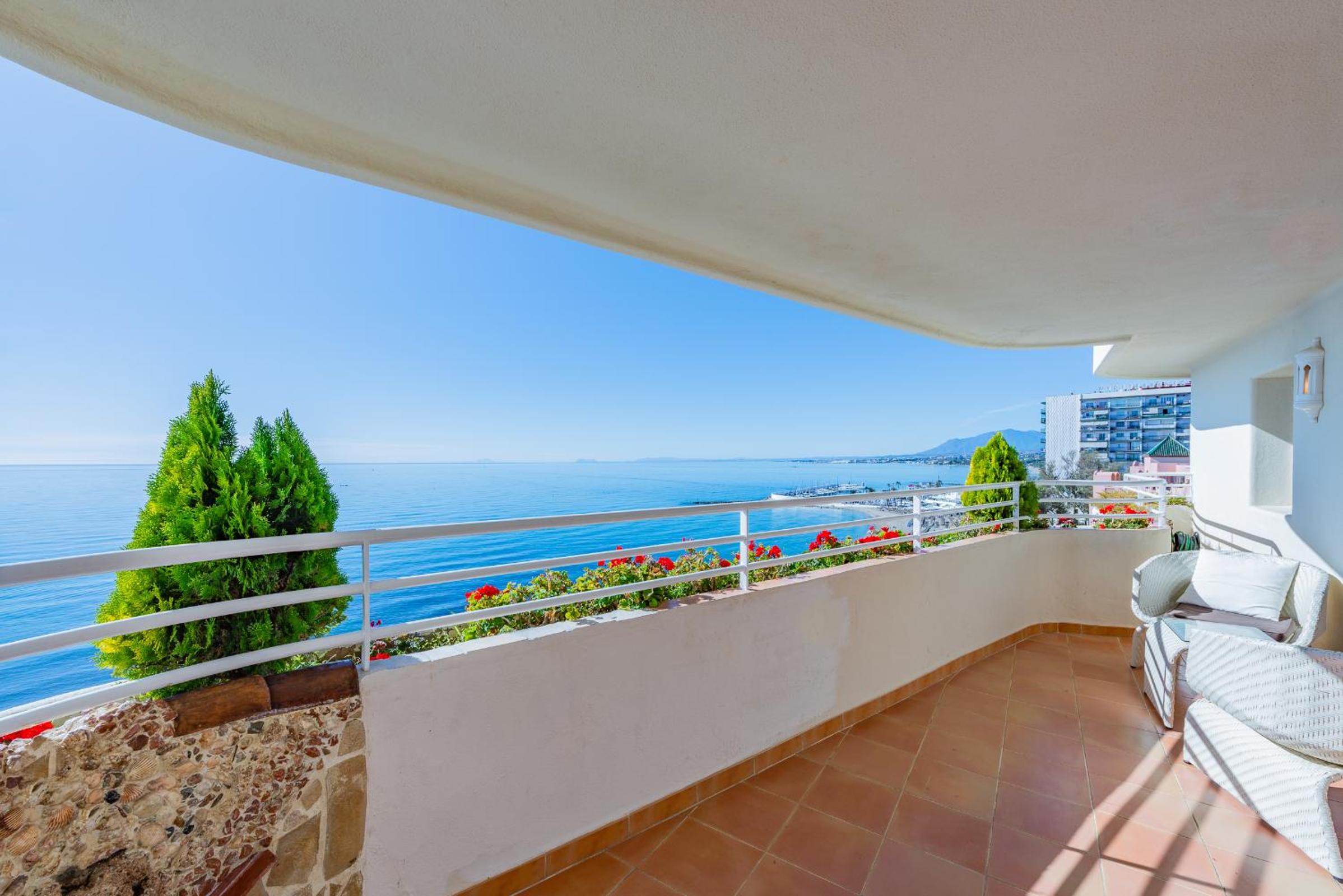 Apartment with Sea View - Photo 59