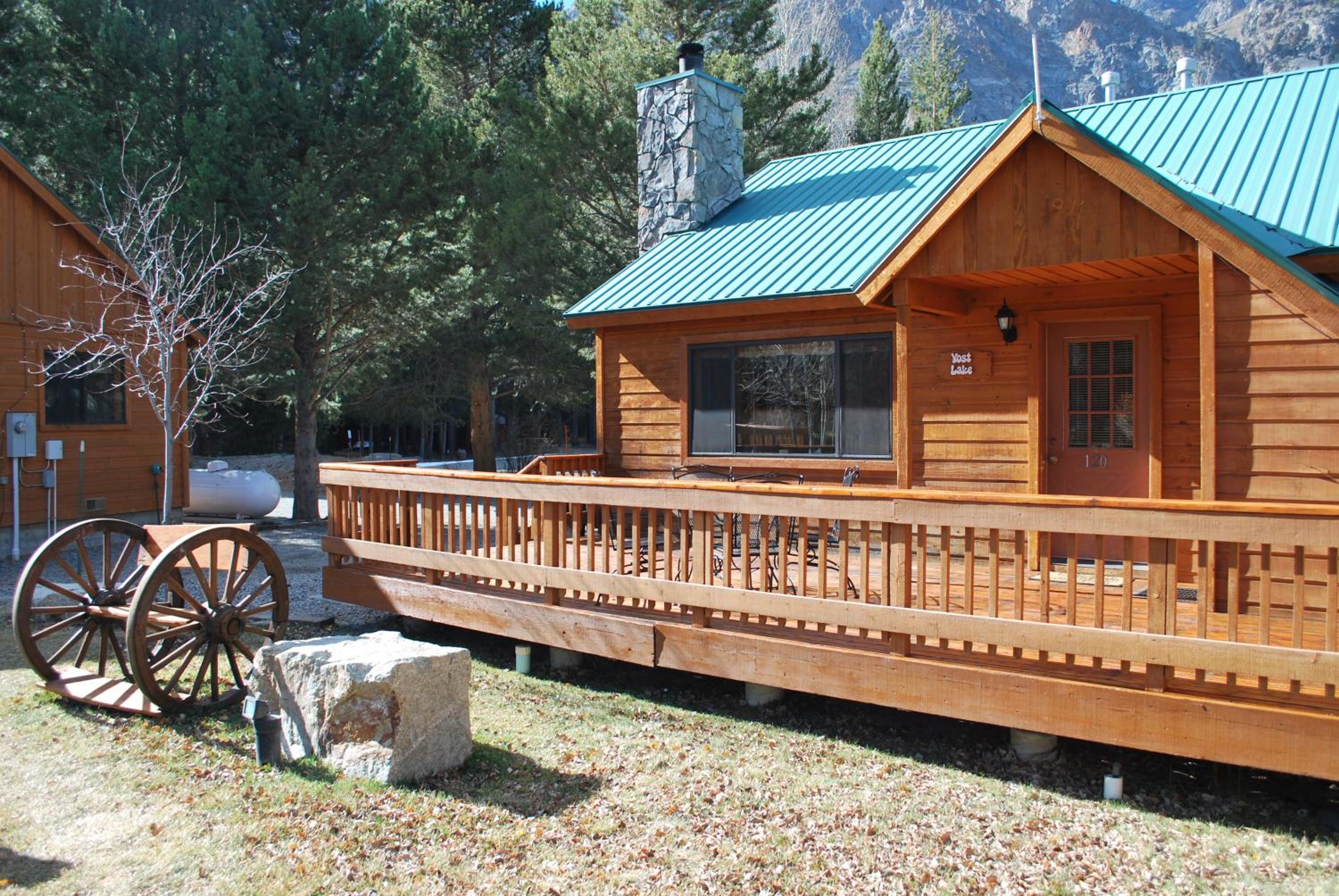 Two-Bedroom Cabin photo 3