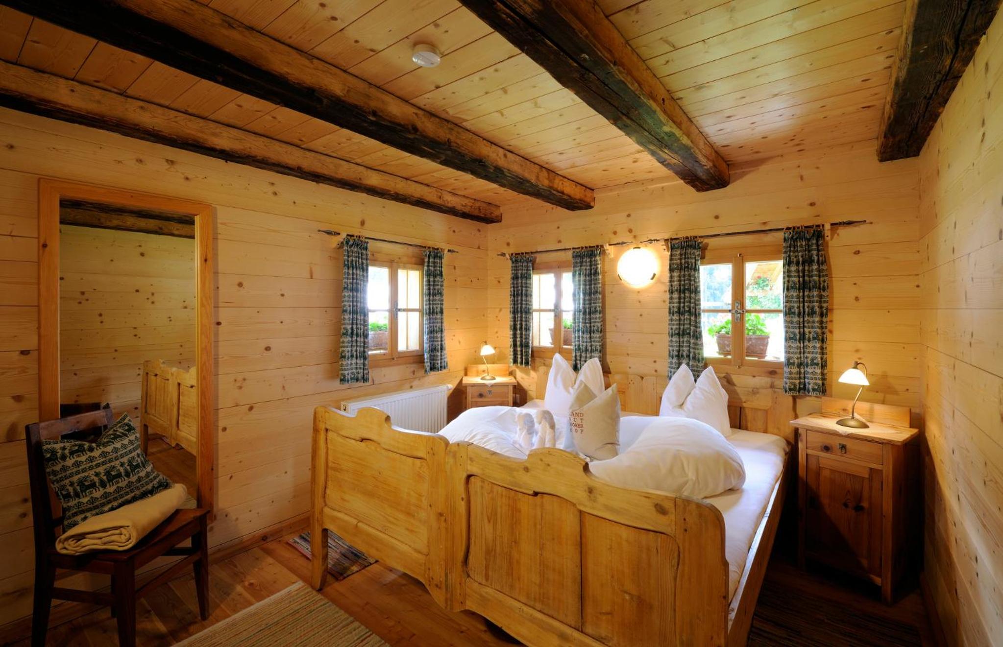 两卧室小屋