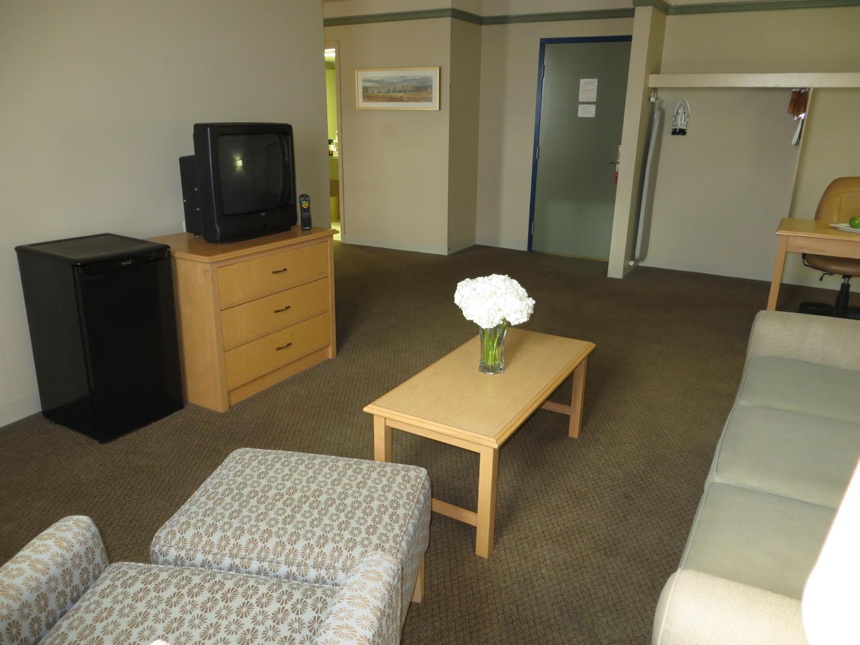 Parlor King Suite with Sofa photo 1