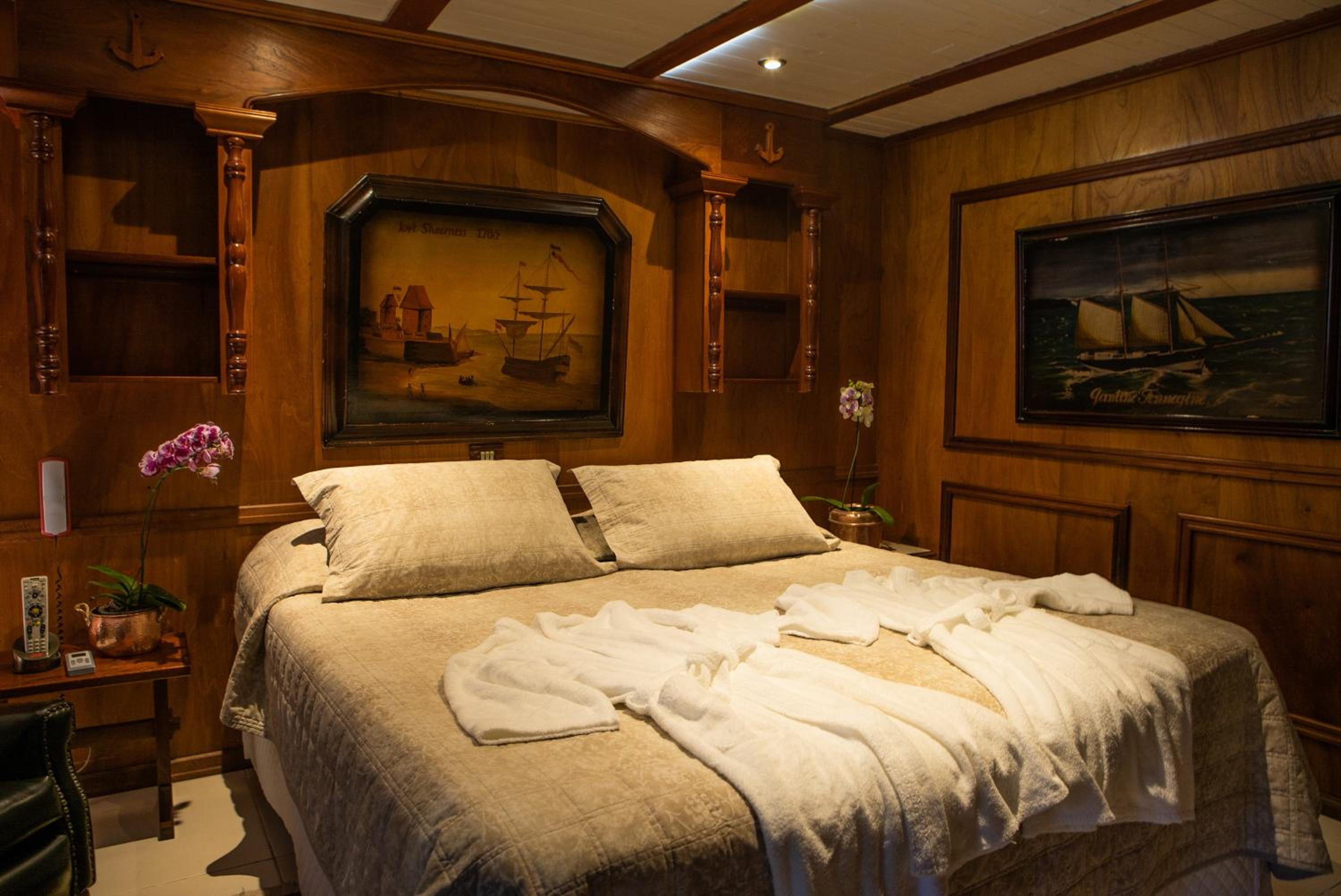 Deluxe Double or Twin Room photo 1