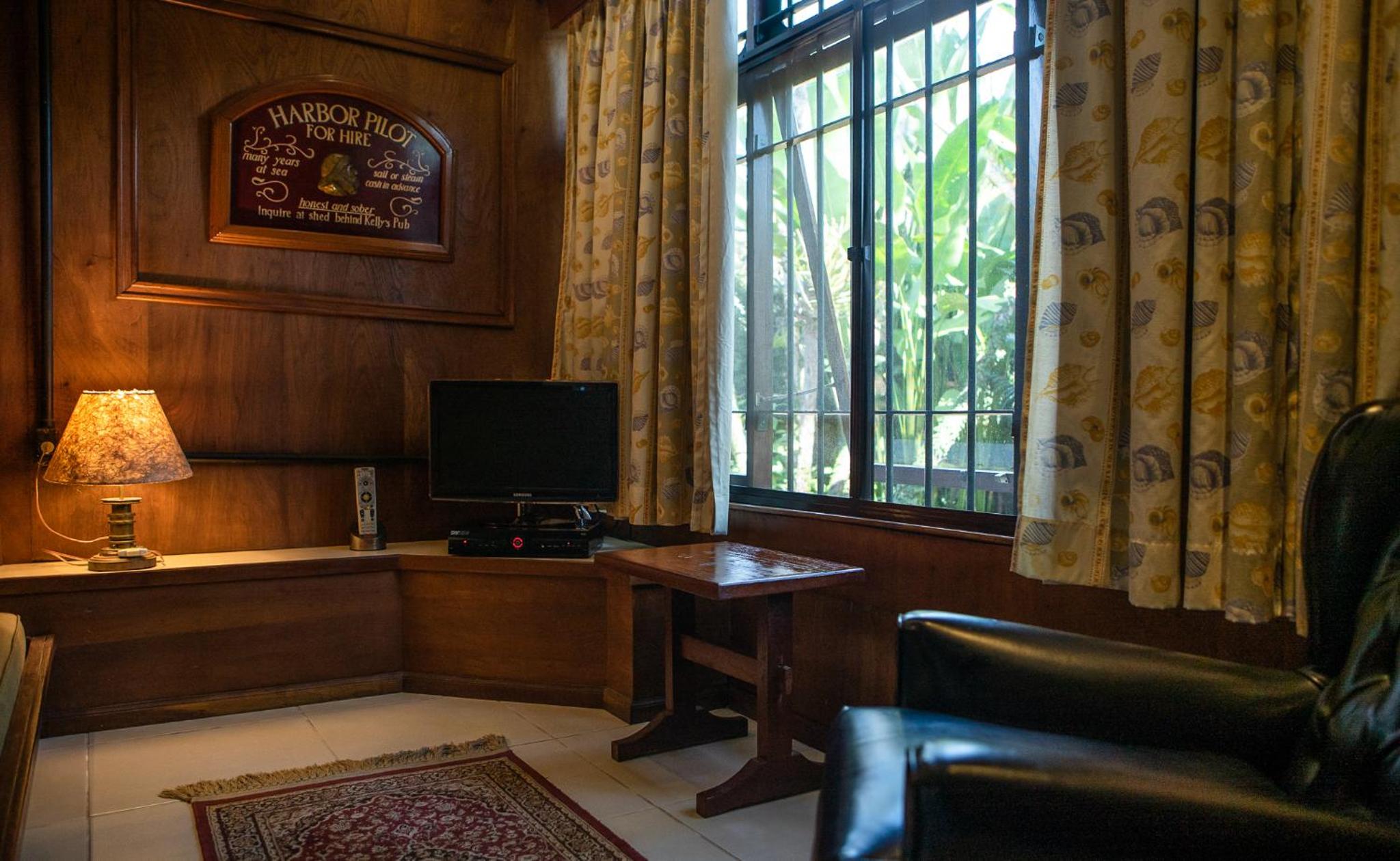 Double or Twin Master Suite  - Photo 9