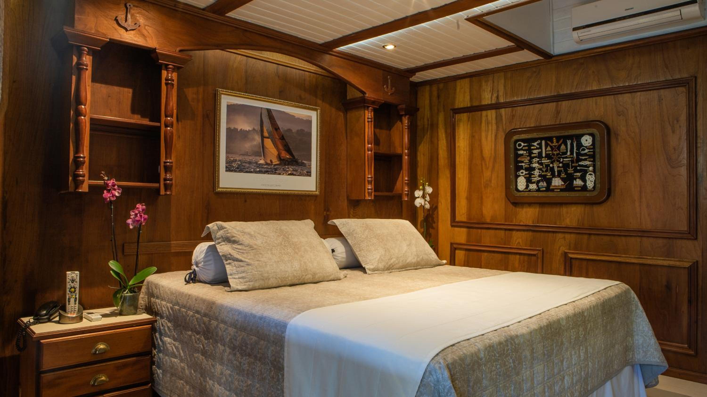 Double or Twin Master Suite  - Photo 11