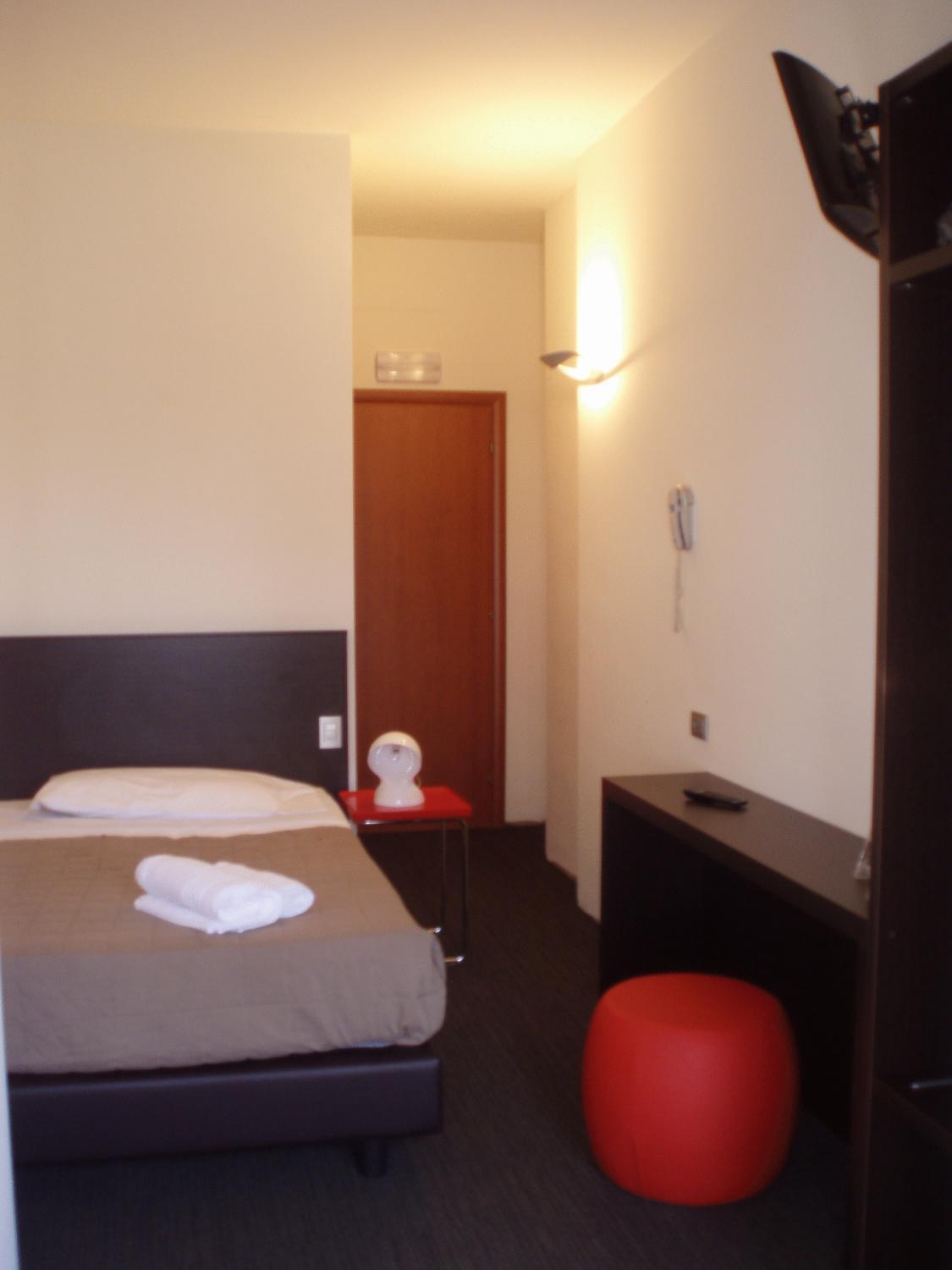 Single Room photo 3