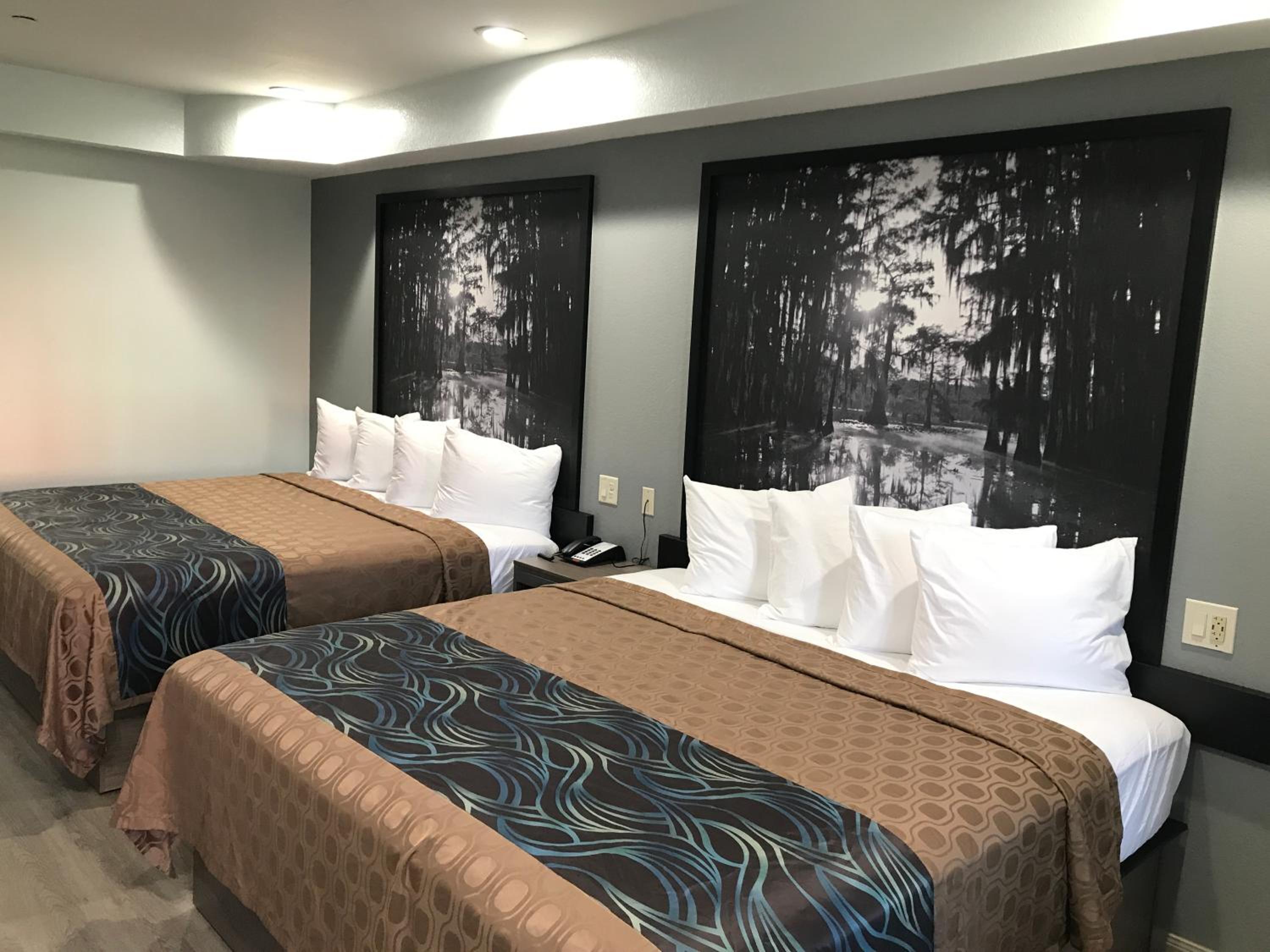 King Room with Two King Beds - Non-Smoking - Photo 1