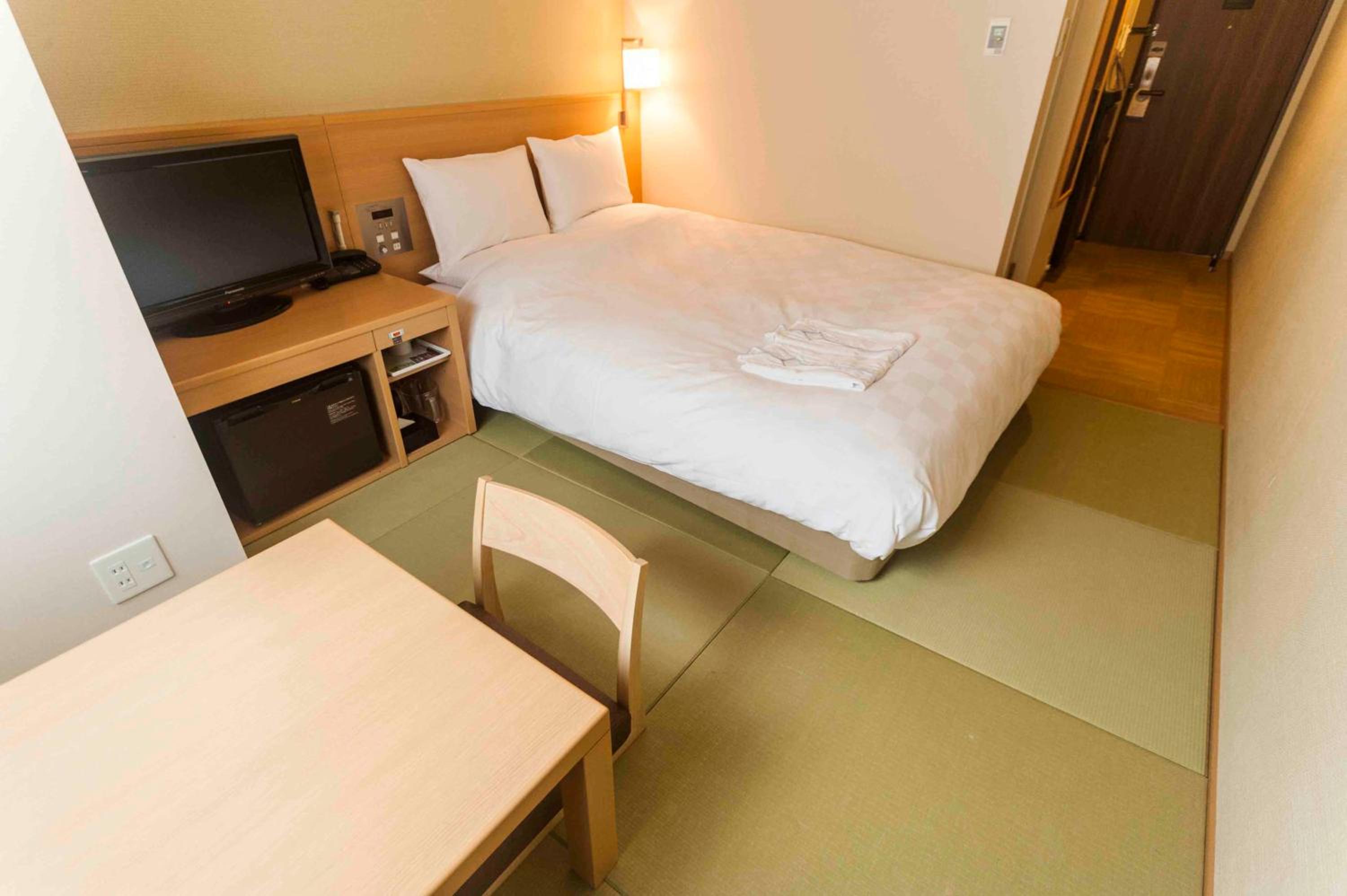 Double Room with Tatami area - Smoking - Photo 6