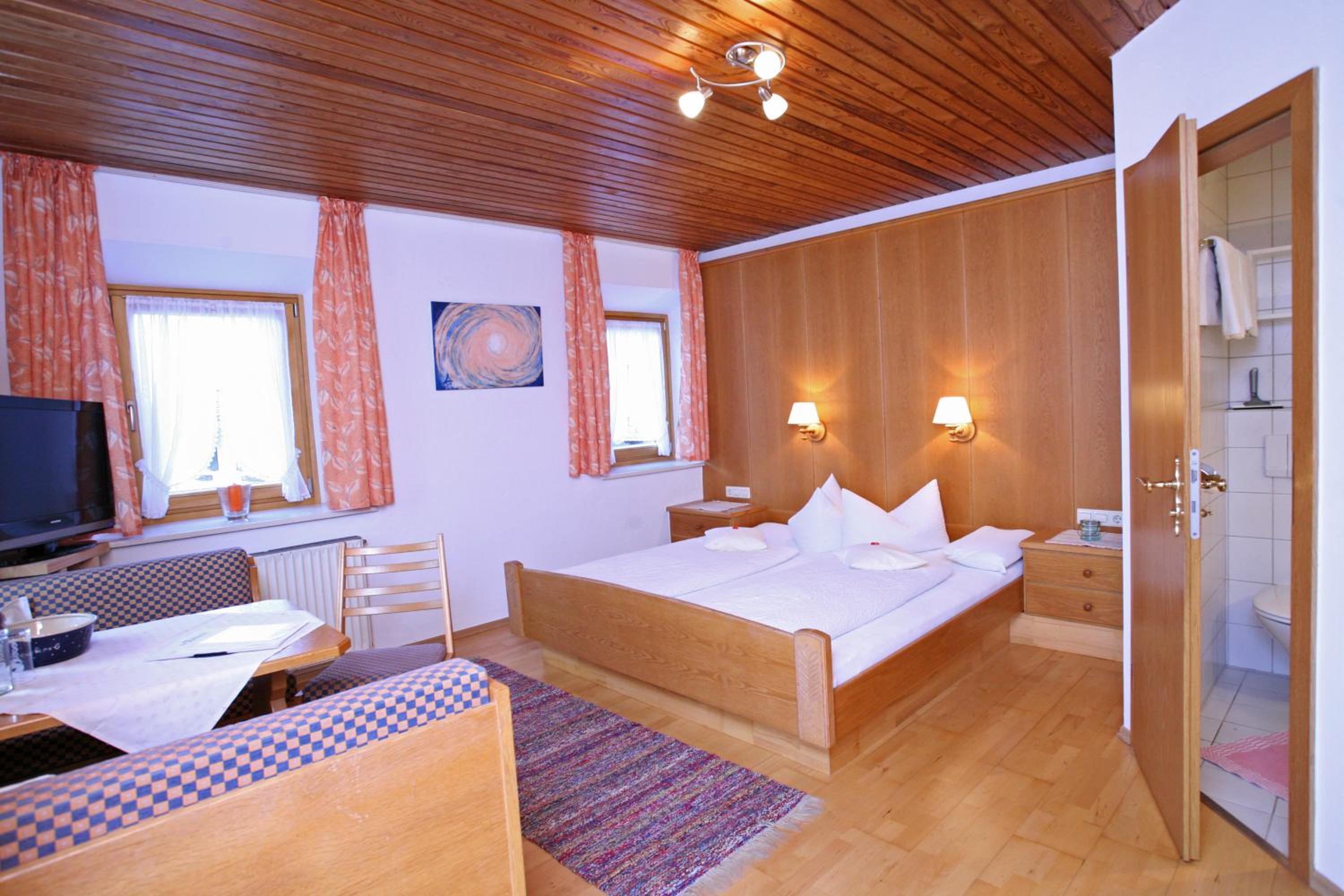 Standard Double Room photo 1