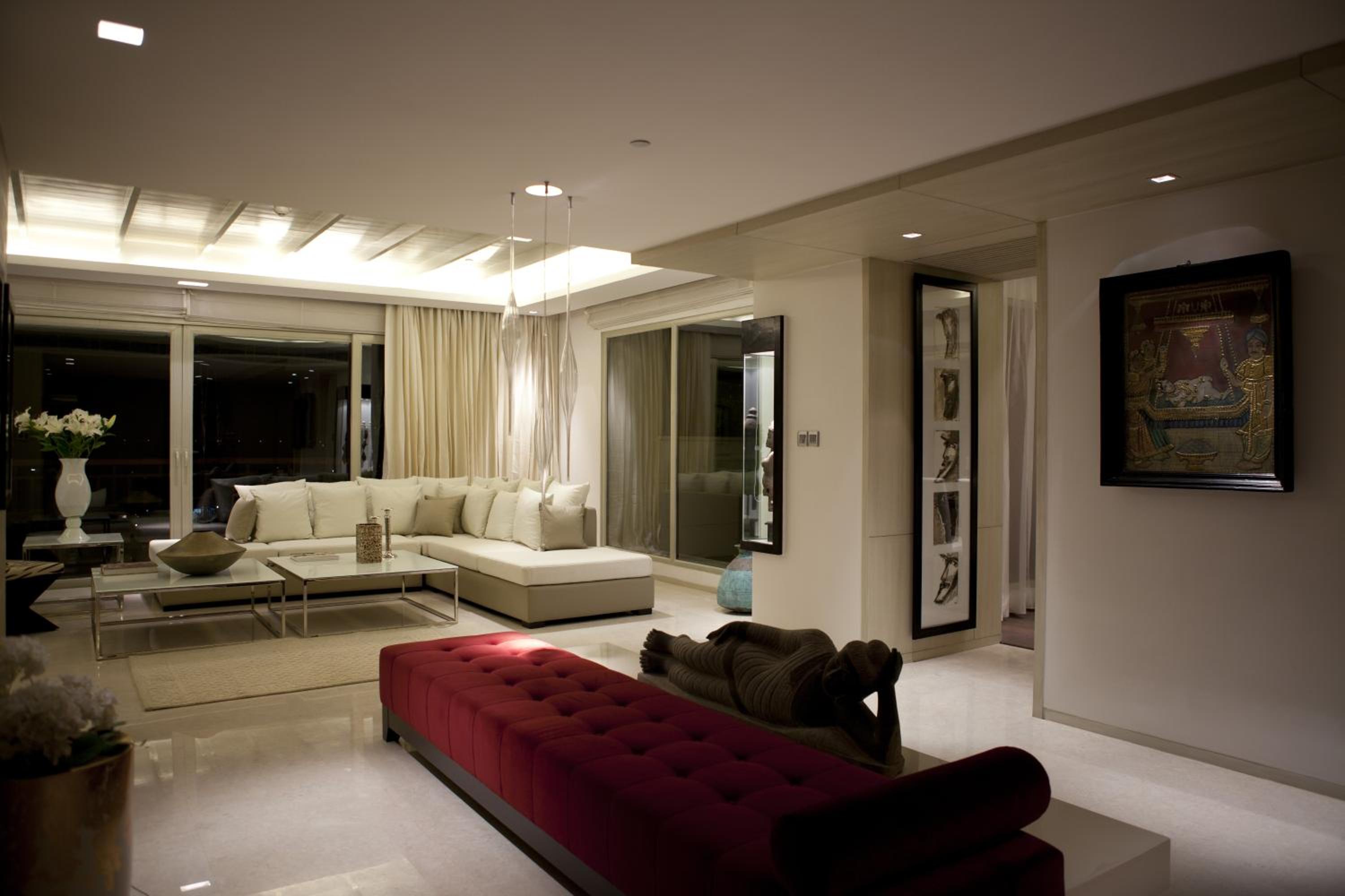 Luxury Suite - Photo 7
