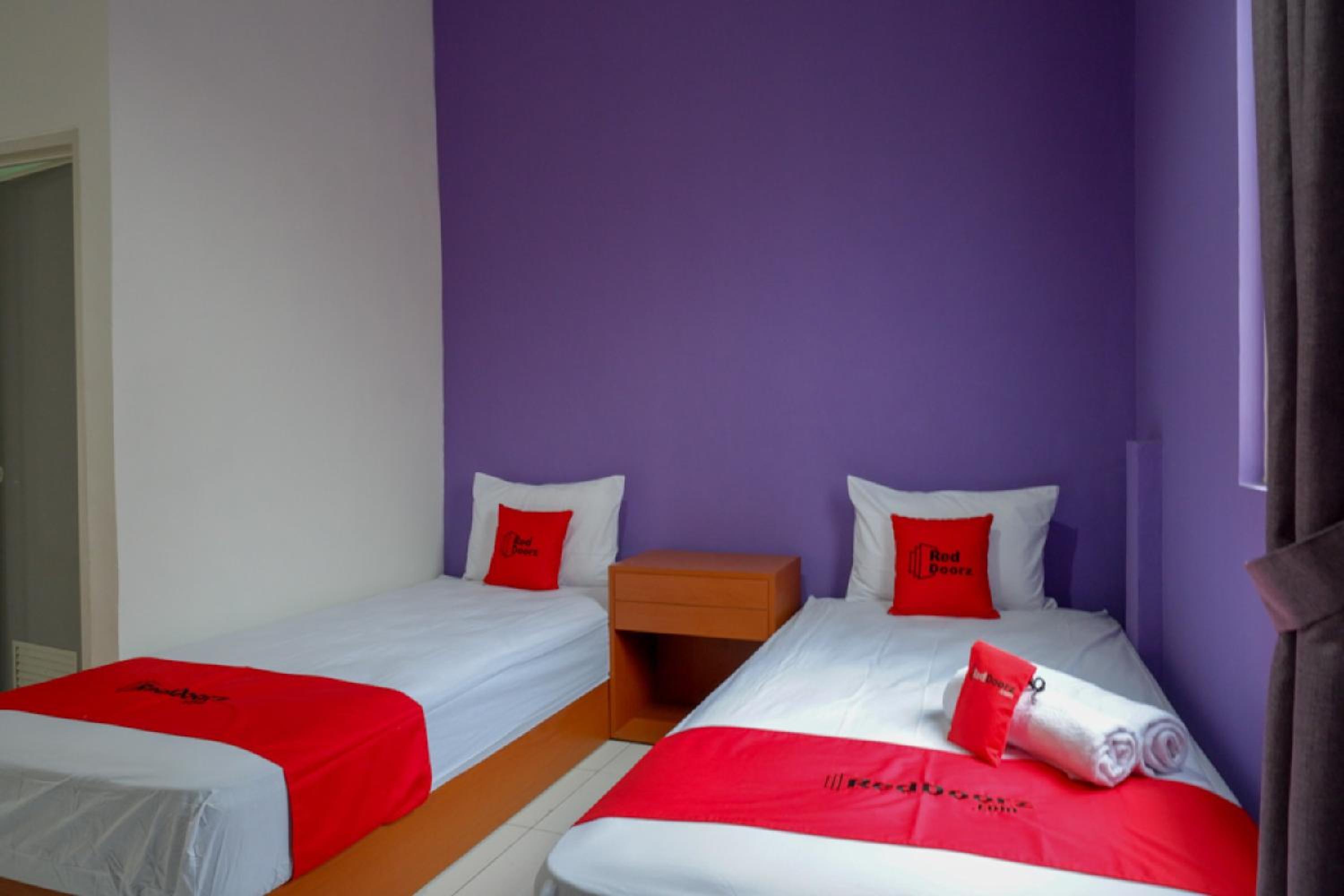 Twin Room - Photo 3