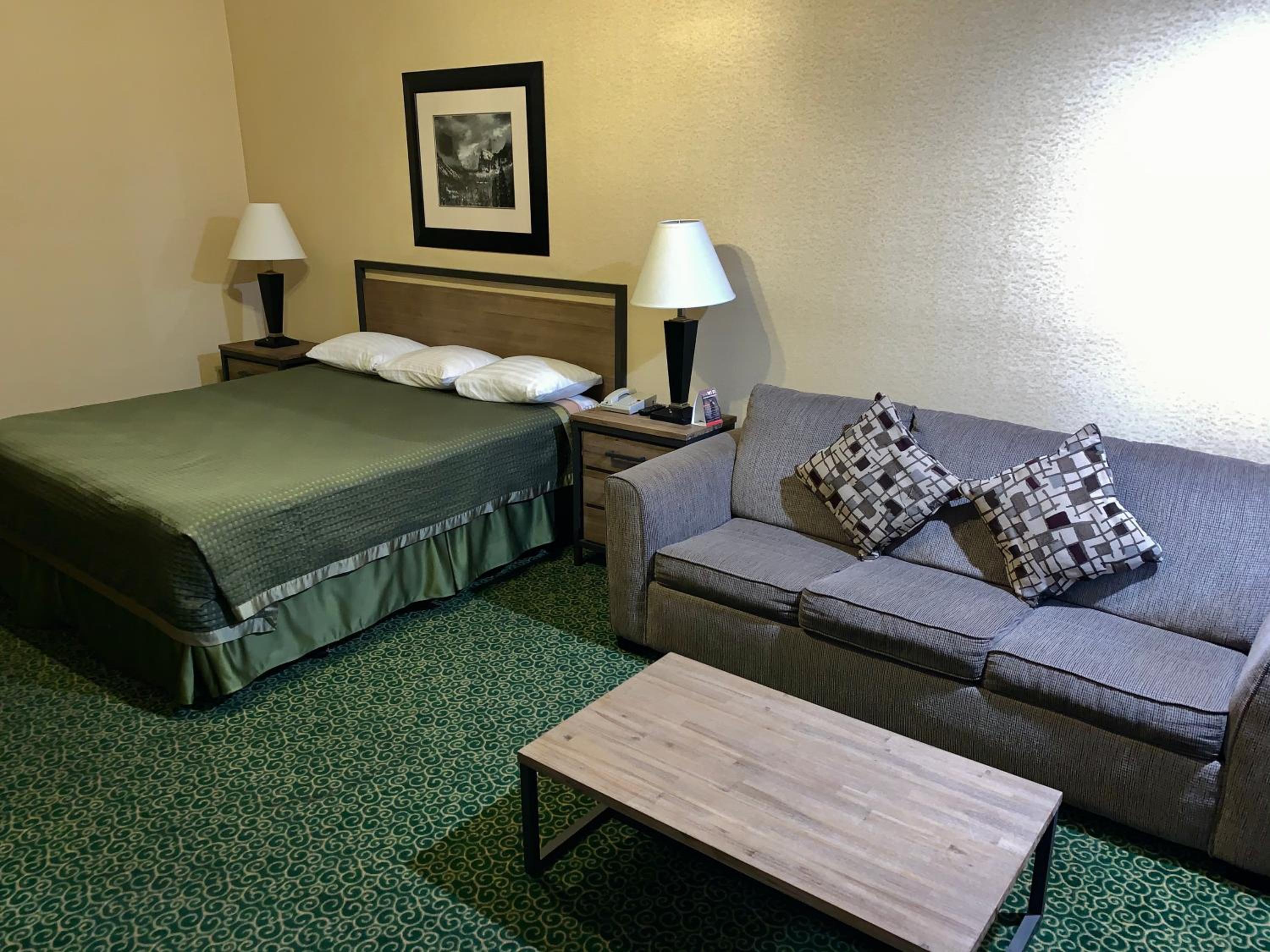 King Room with Balcony photo 1