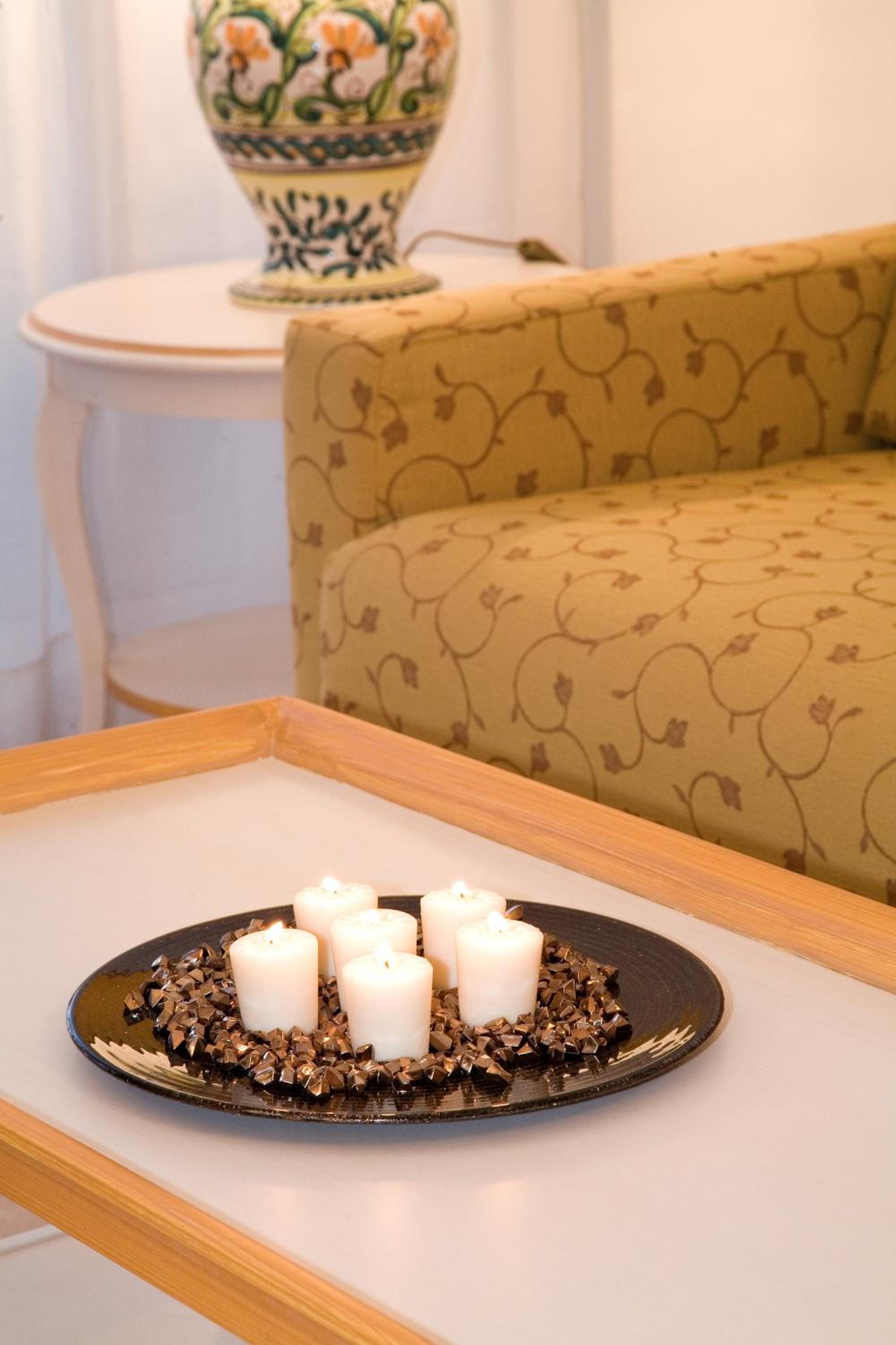 One-Bedroom Apartment - Photo 6