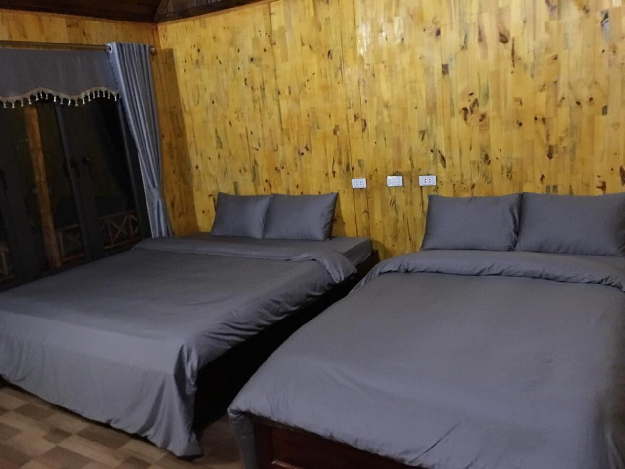 Quadruple Room with Private Bathroom photo 1