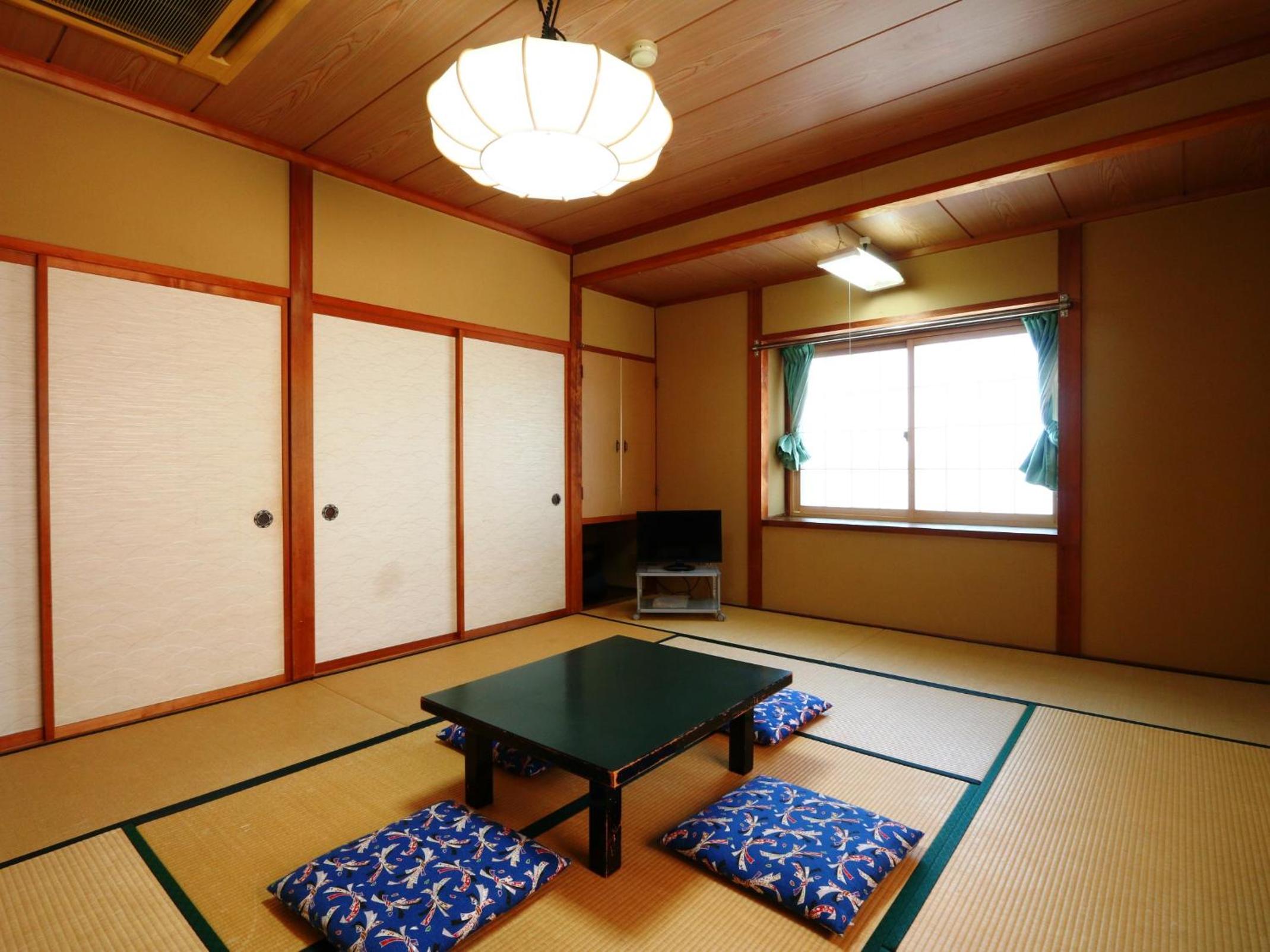 Japanese-Style Quadruple Room