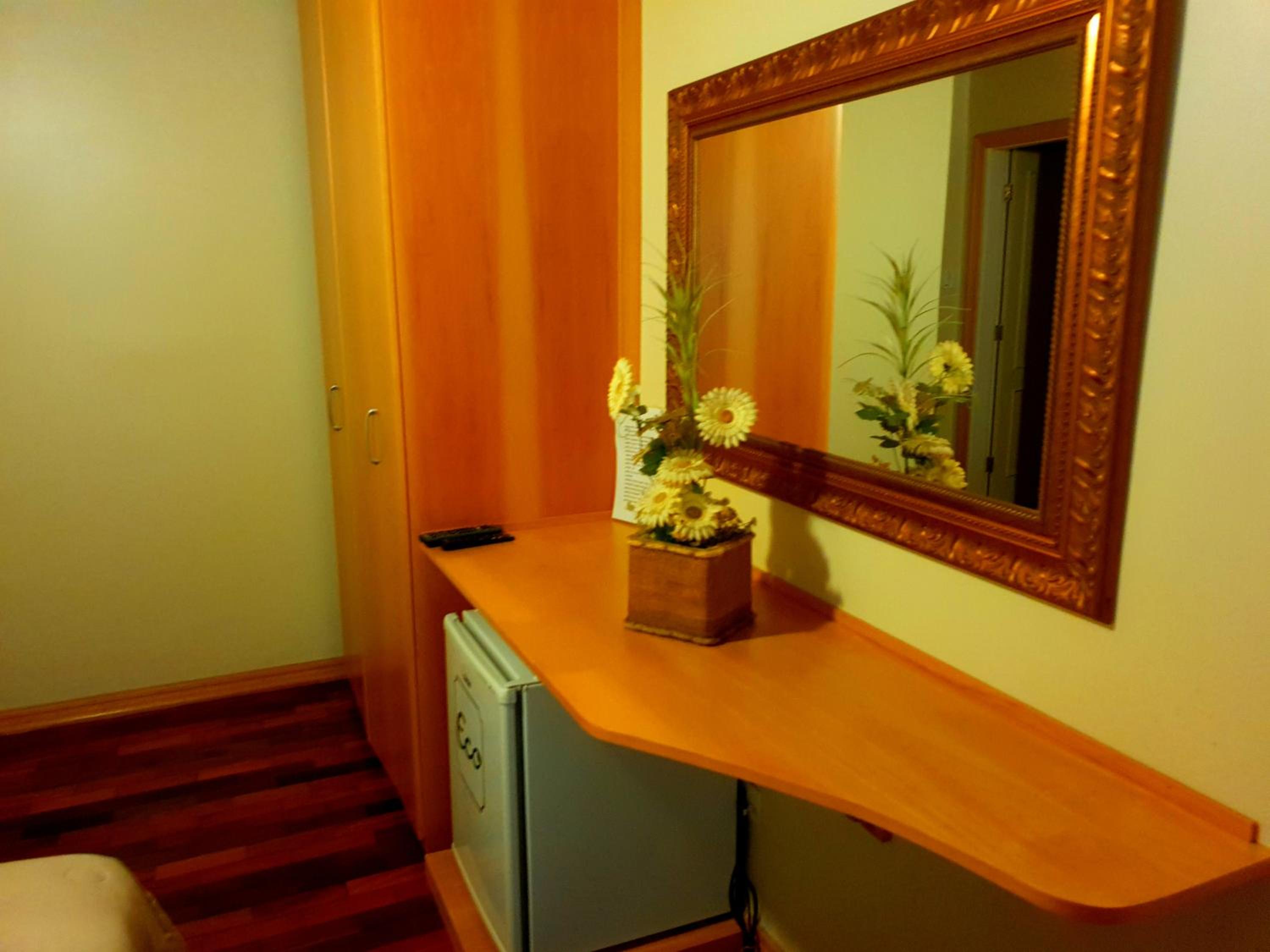 Deluxe Triple Room - Photo 6