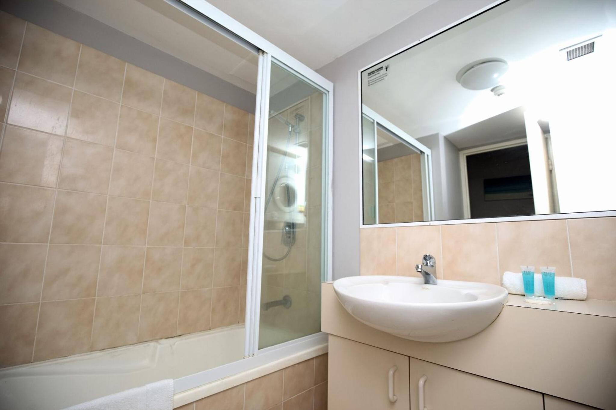Two-Bedroom Apartment - Photo 7