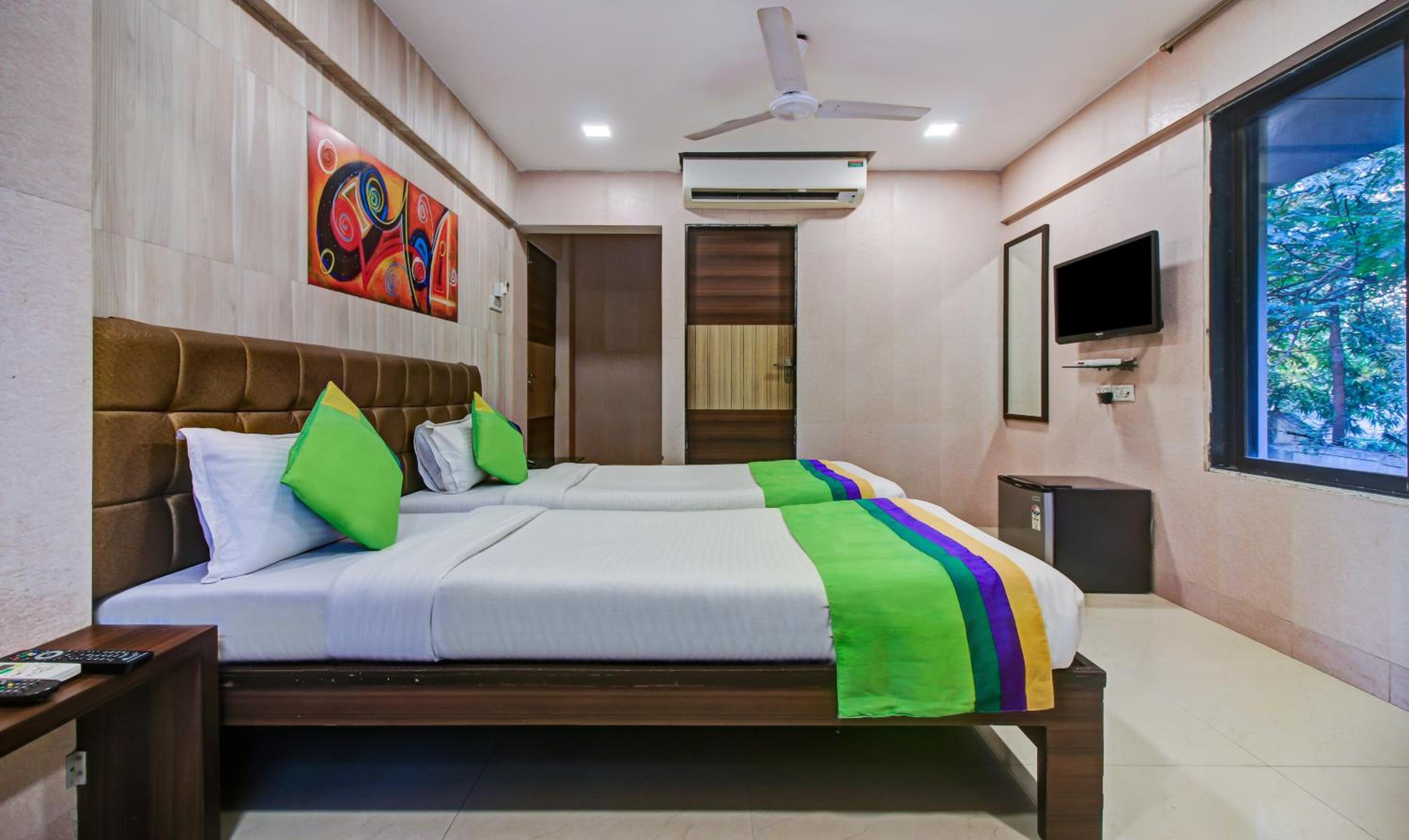 Standard Double Room - Photo 3