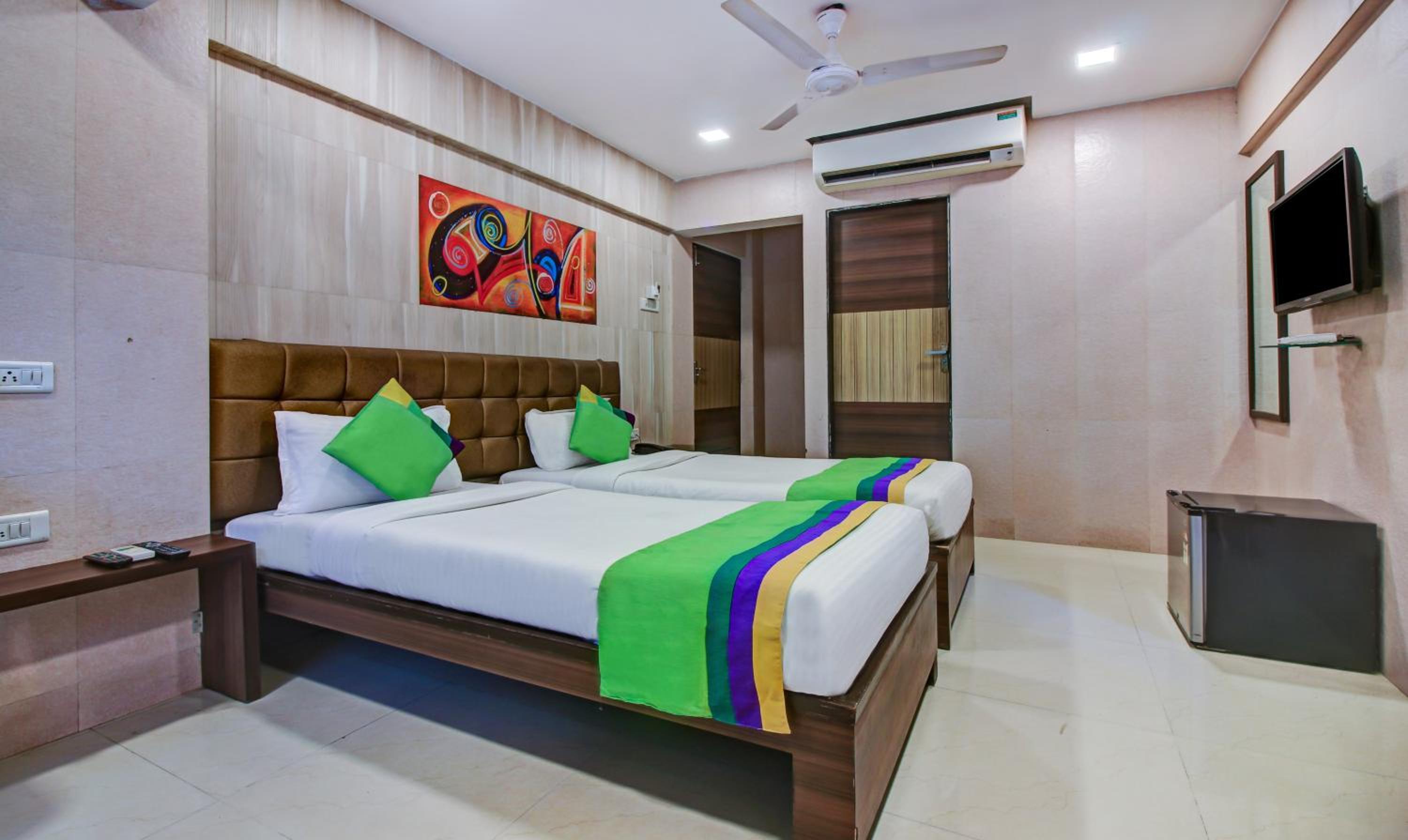 Standard Double Room - Photo 2