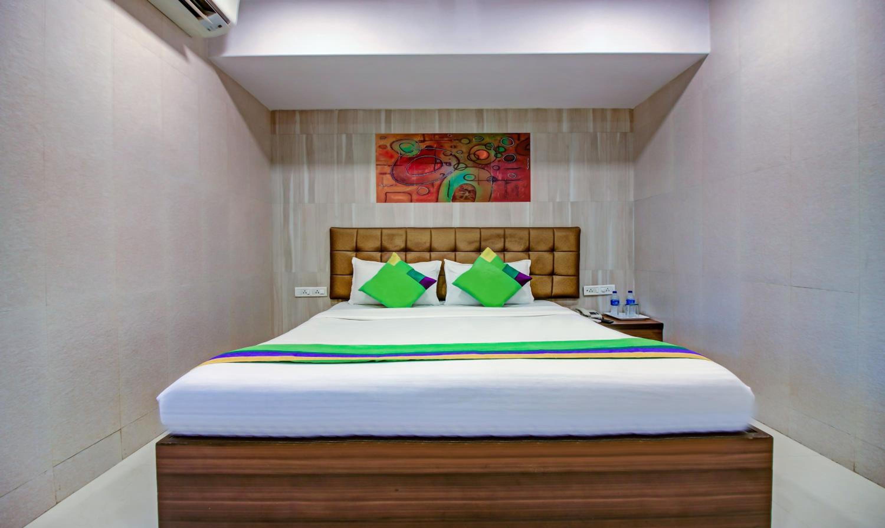 Standard Double Room - Photo 4