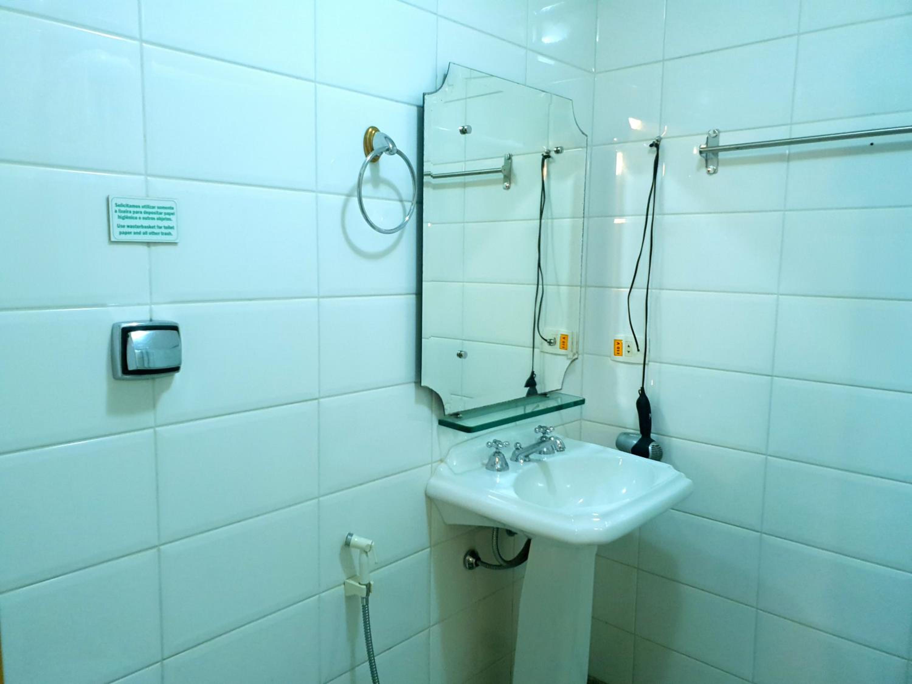 Standard Double Room - Photo 6