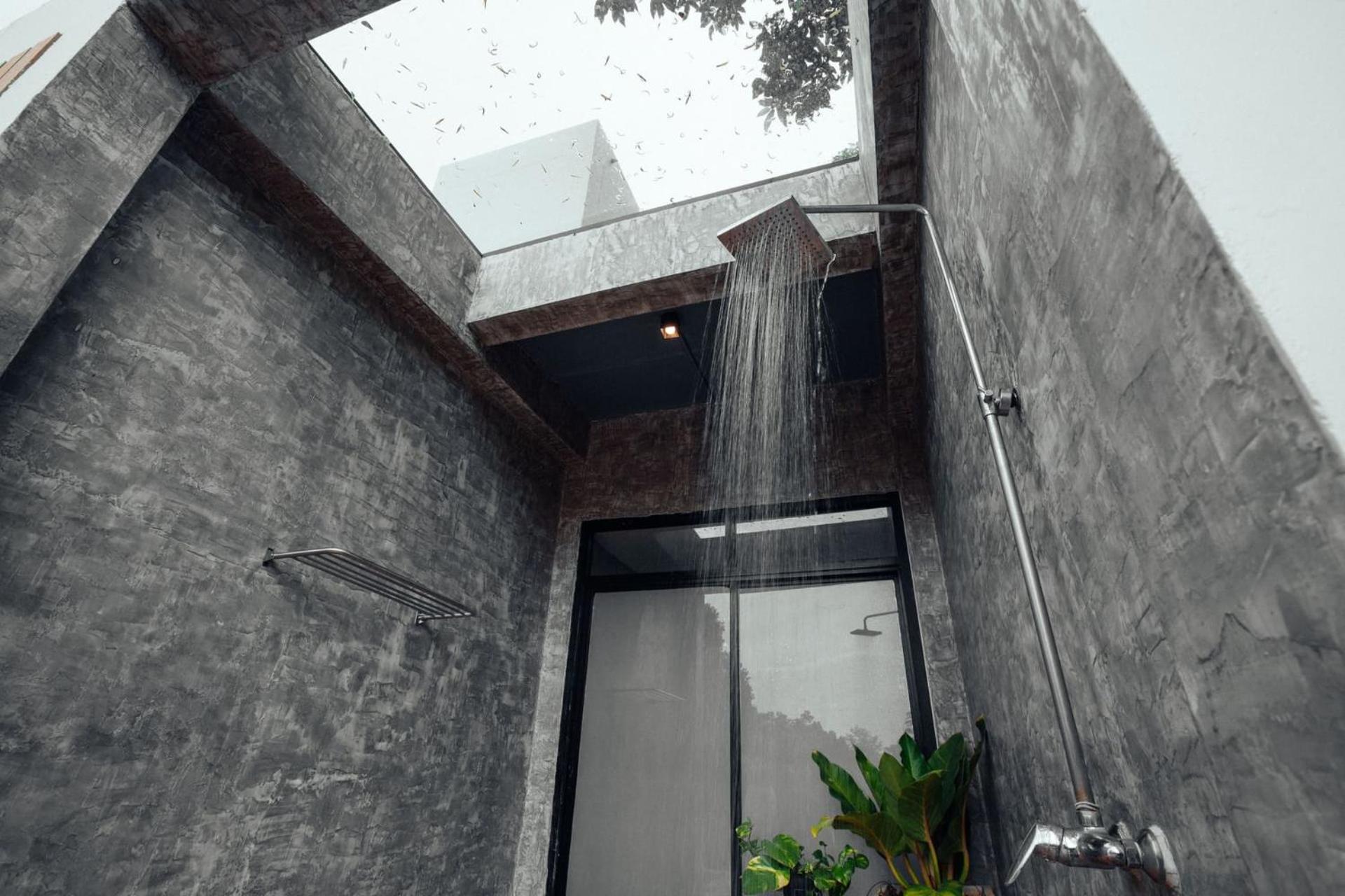 Suite with Private Pool - Photo 12