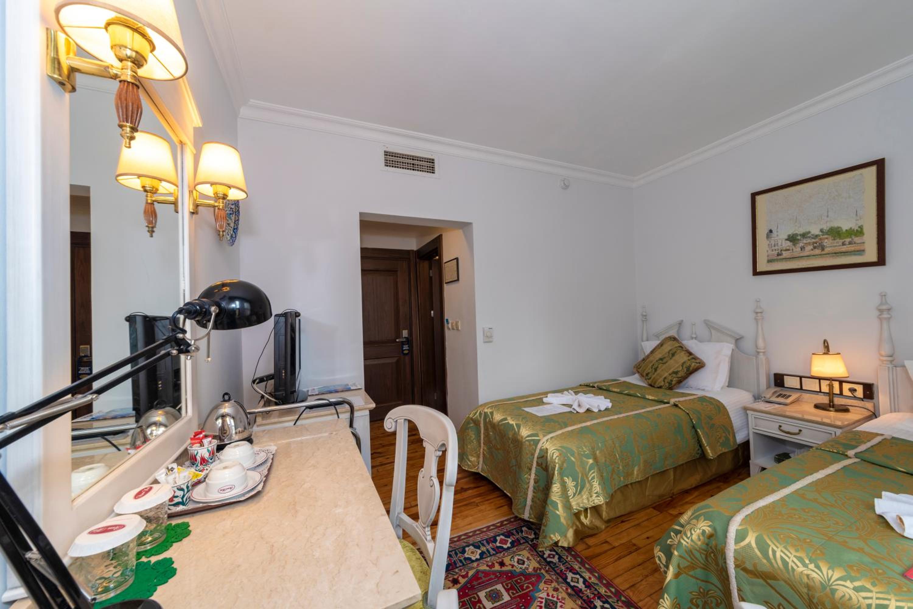 Classic Double or Twin Room photo 1