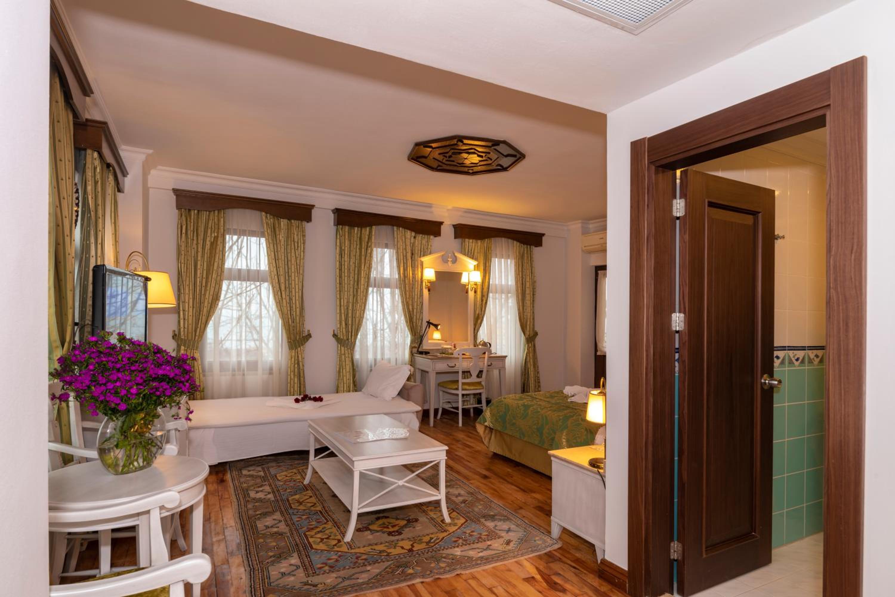 Imperial Suite photo 3