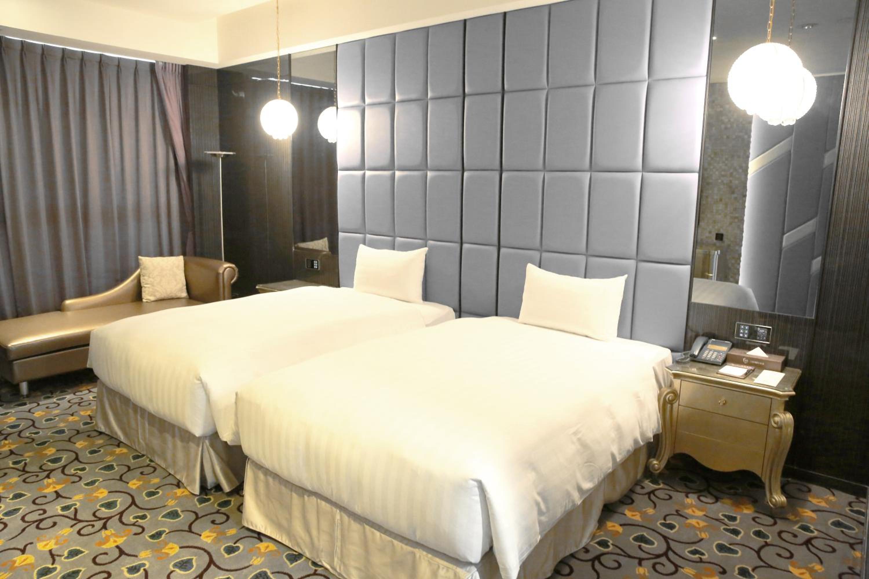 Superior Twin Room photo 2