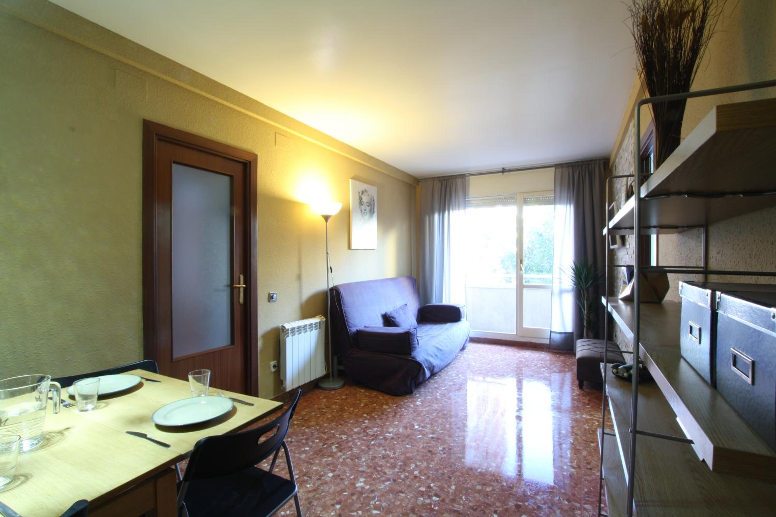 Three-Bedroom Apartment photo 2