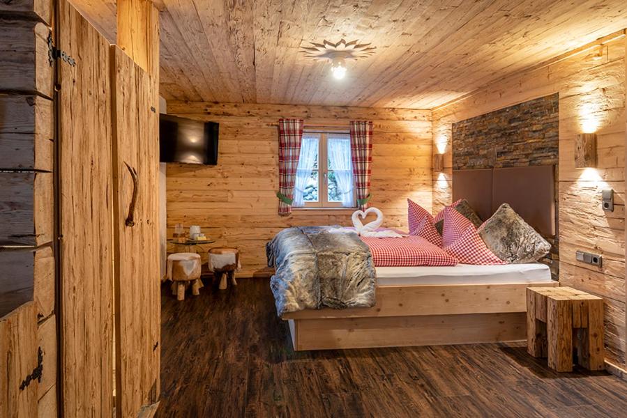 Junior Suite with Terrace - Photo 1