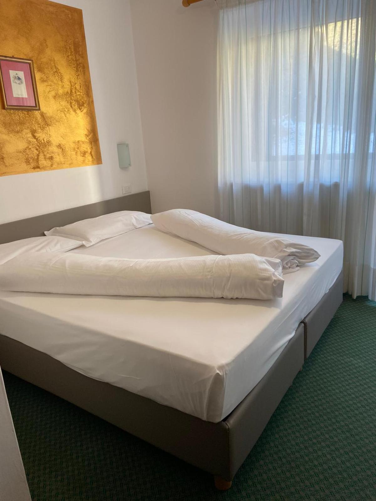 Double or Twin Room - Photo 1