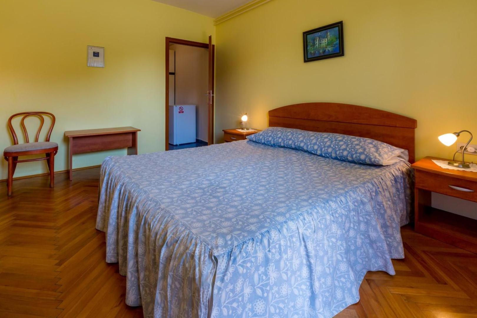 Double or Twin Room with Shower