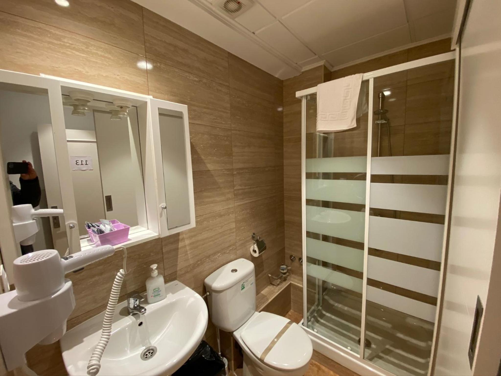 Standard Double Room photo 2