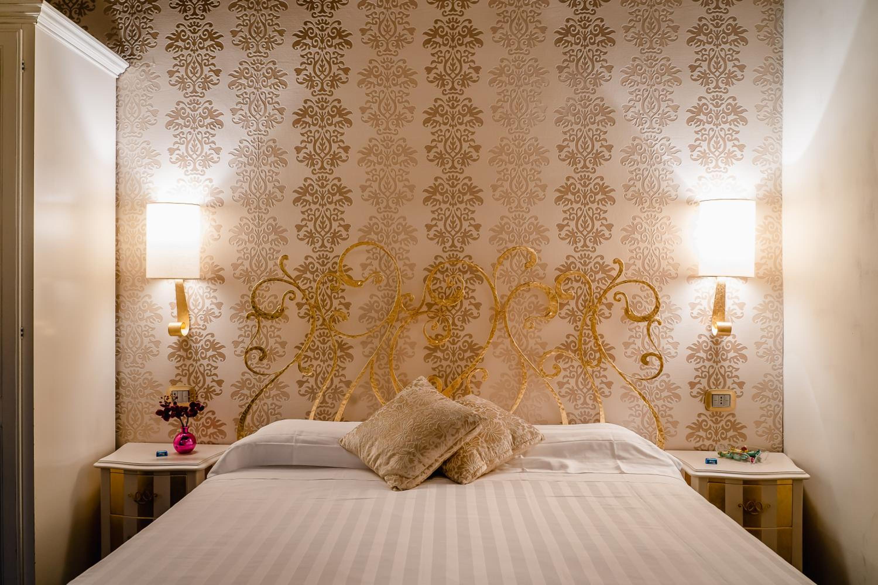 Small Double Room photo 3