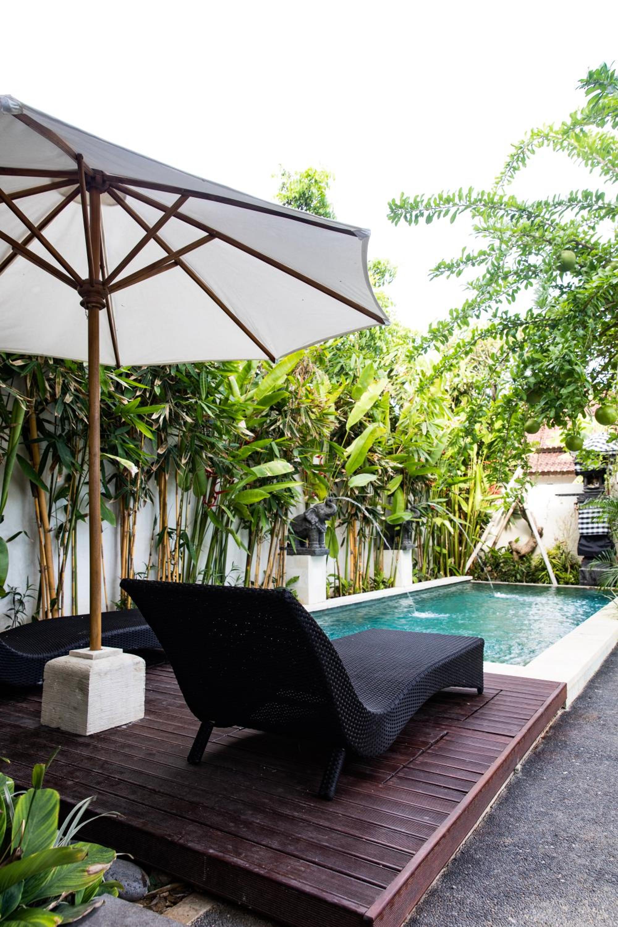 Villa with Private Pool - Photo 10