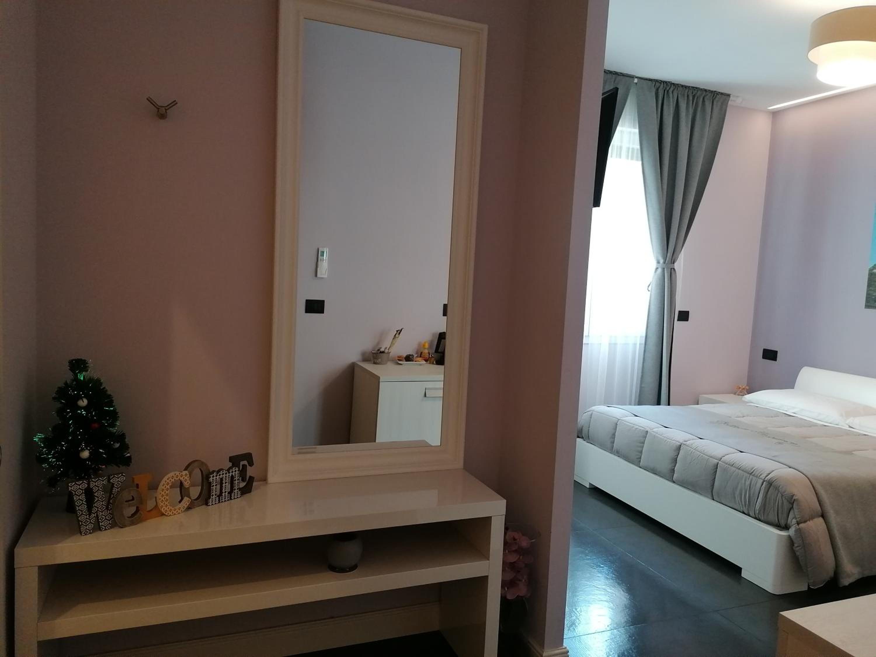 Deluxe Double Room with Private Bathroom