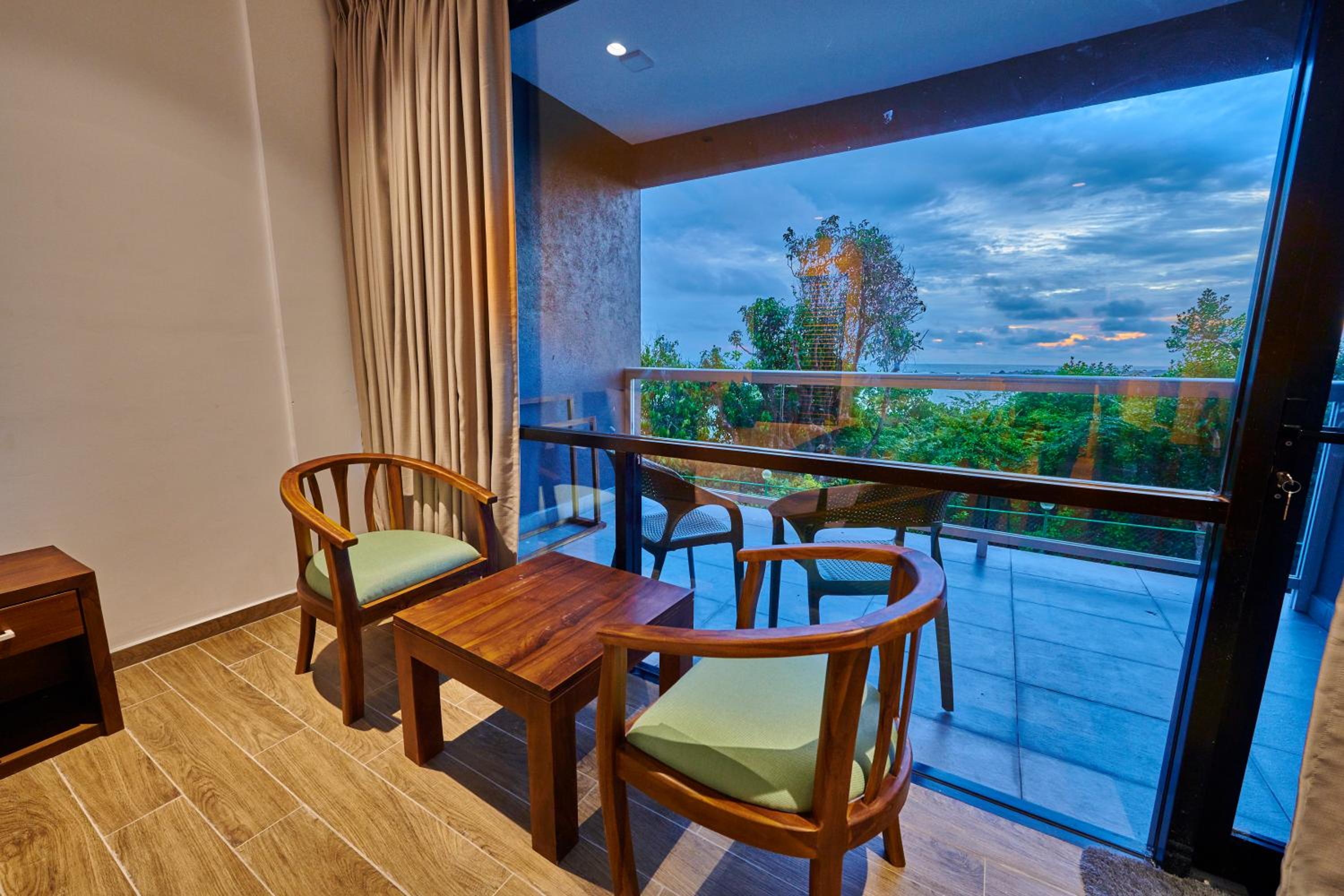 Deluxe Double or Twin Room with Garden View - Photo 11