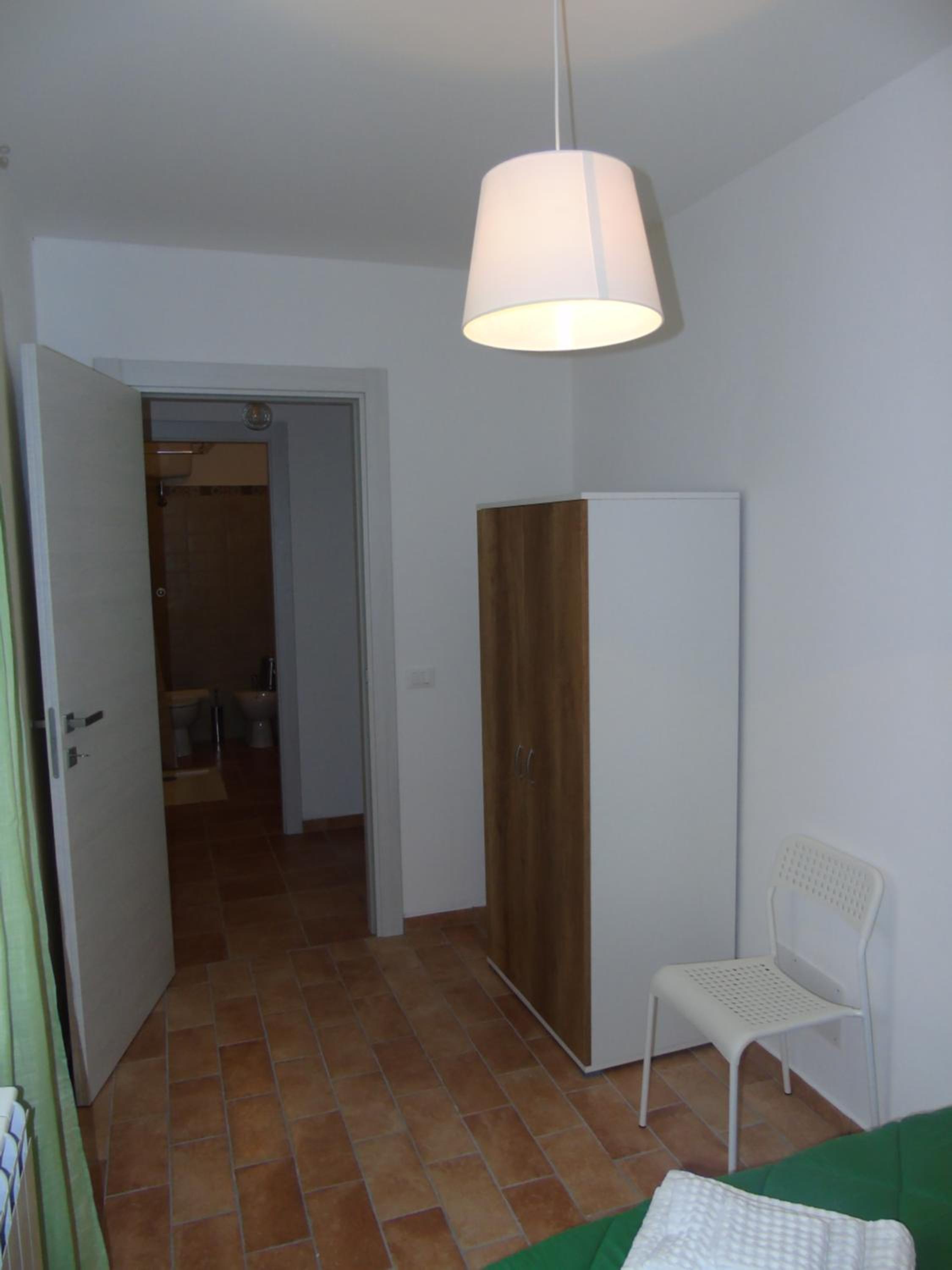 Large Single Room photo 1